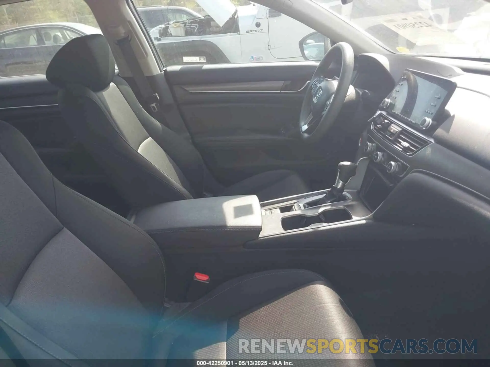 5 fotografías del automóvil dañado 1HGCV1F13LA063775 HONDA ACCORD 2020