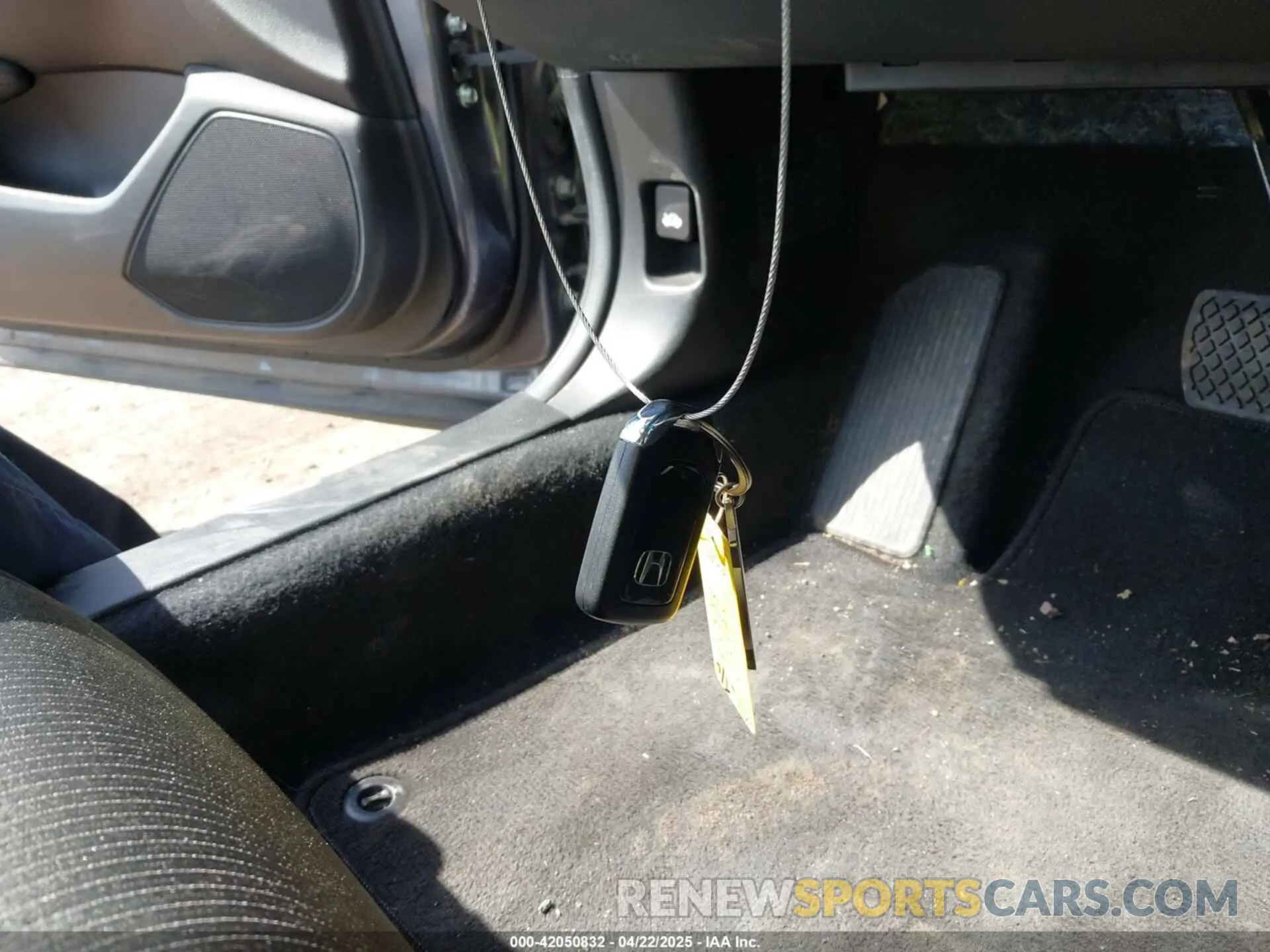 11 fotografías del automóvil dañado 1HGCV1F13LA108570 HONDA ACCORD 2020