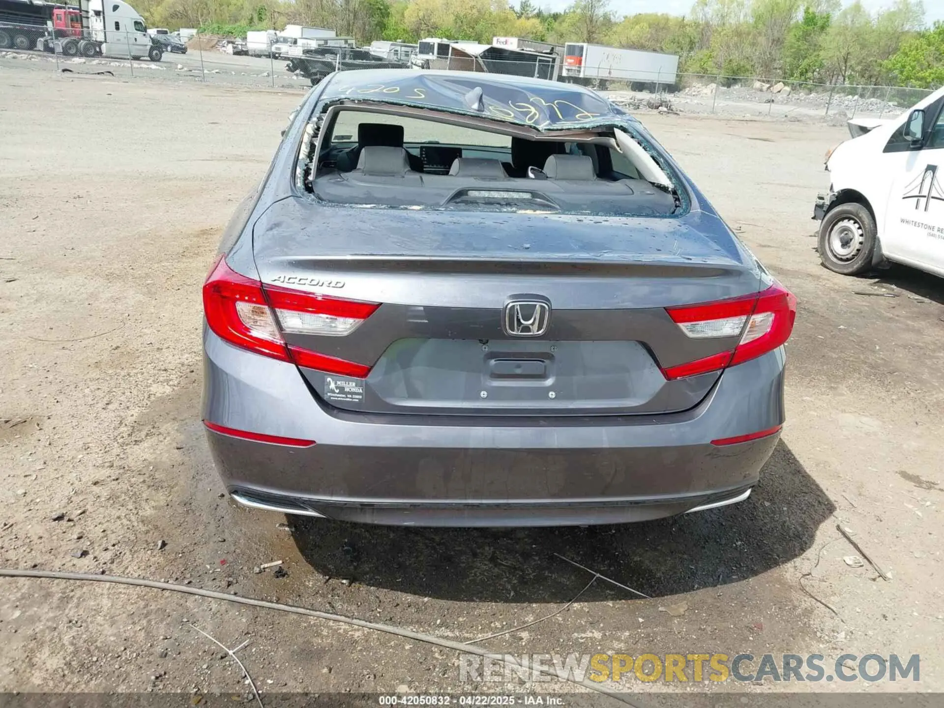 16 fotografías del automóvil dañado 1HGCV1F13LA108570 HONDA ACCORD 2020