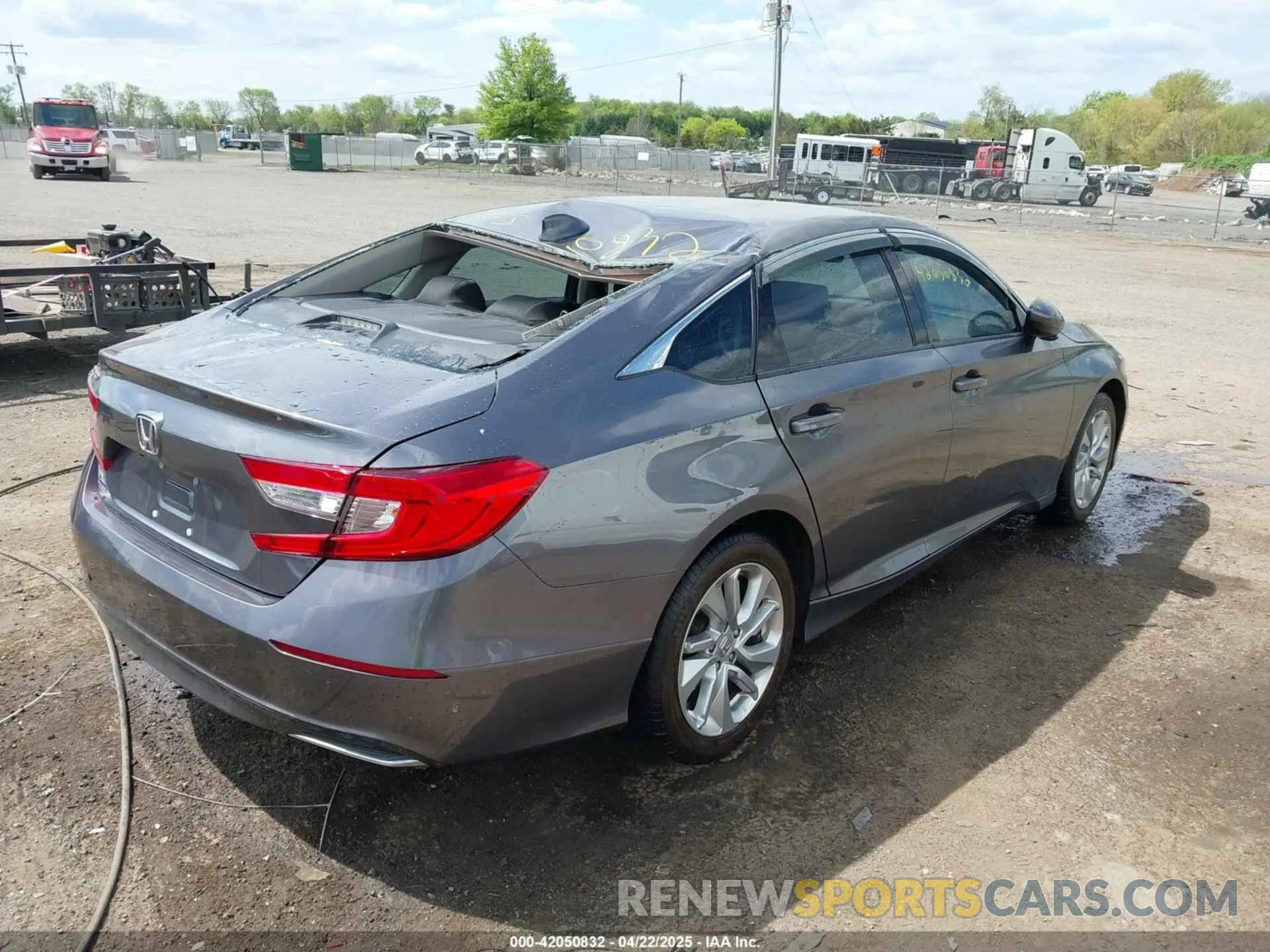 4 fotografías del automóvil dañado 1HGCV1F13LA108570 HONDA ACCORD 2020