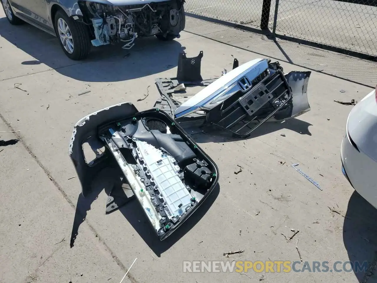 12 fotografías del automóvil dañado 1HGCV1F13LA151449 HONDA ACCORD 2020