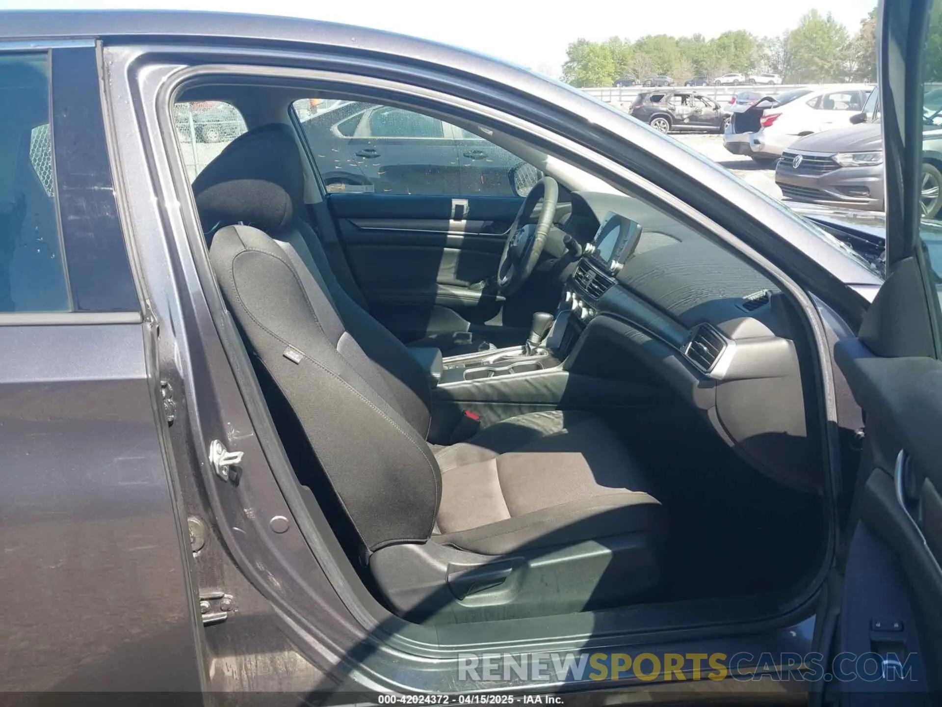 5 fotografías del automóvil dañado 1HGCV1F14LA081881 HONDA ACCORD 2020