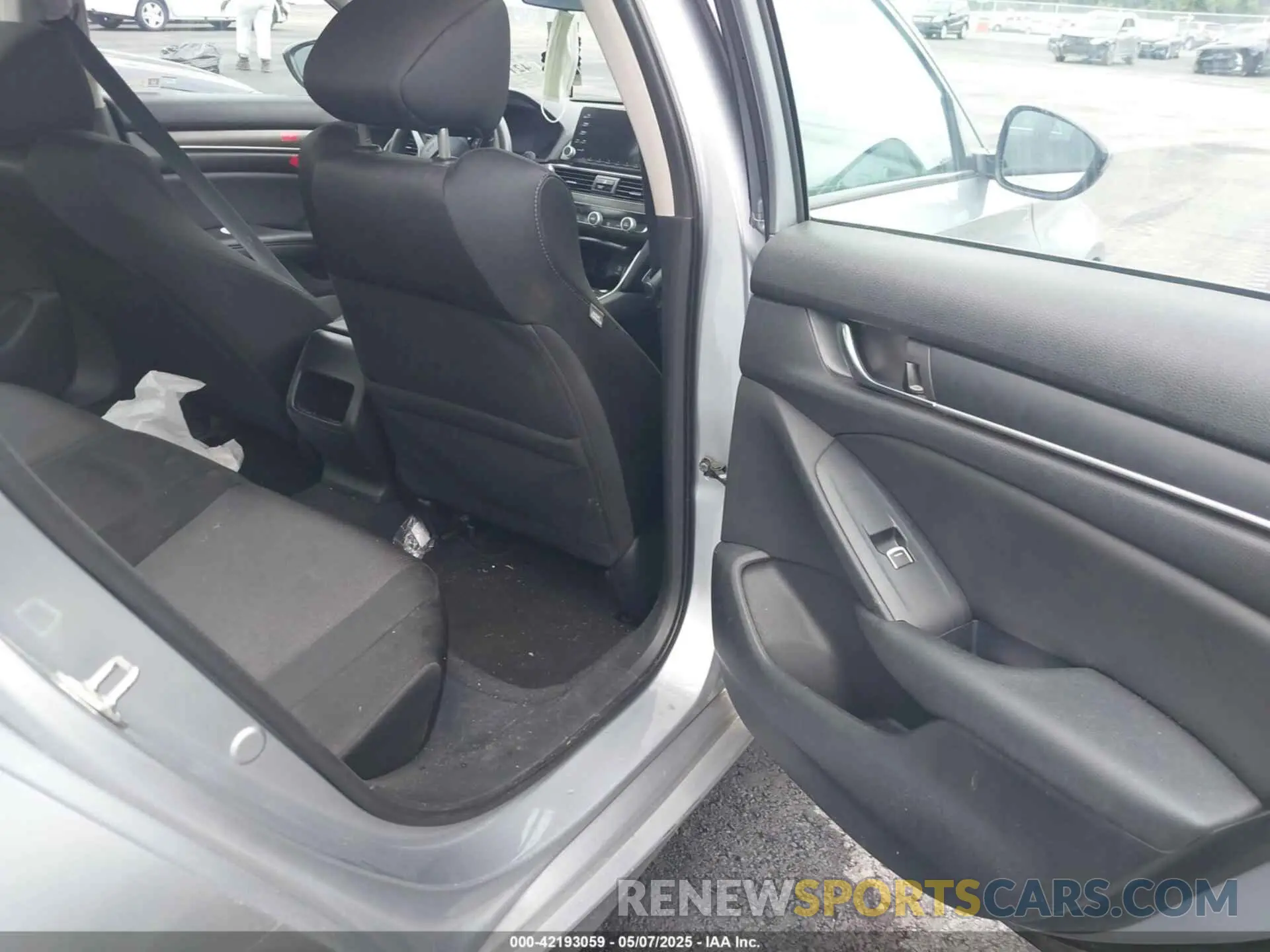 8 fotografías del automóvil dañado 1HGCV1F15LA006638 HONDA ACCORD 2020
