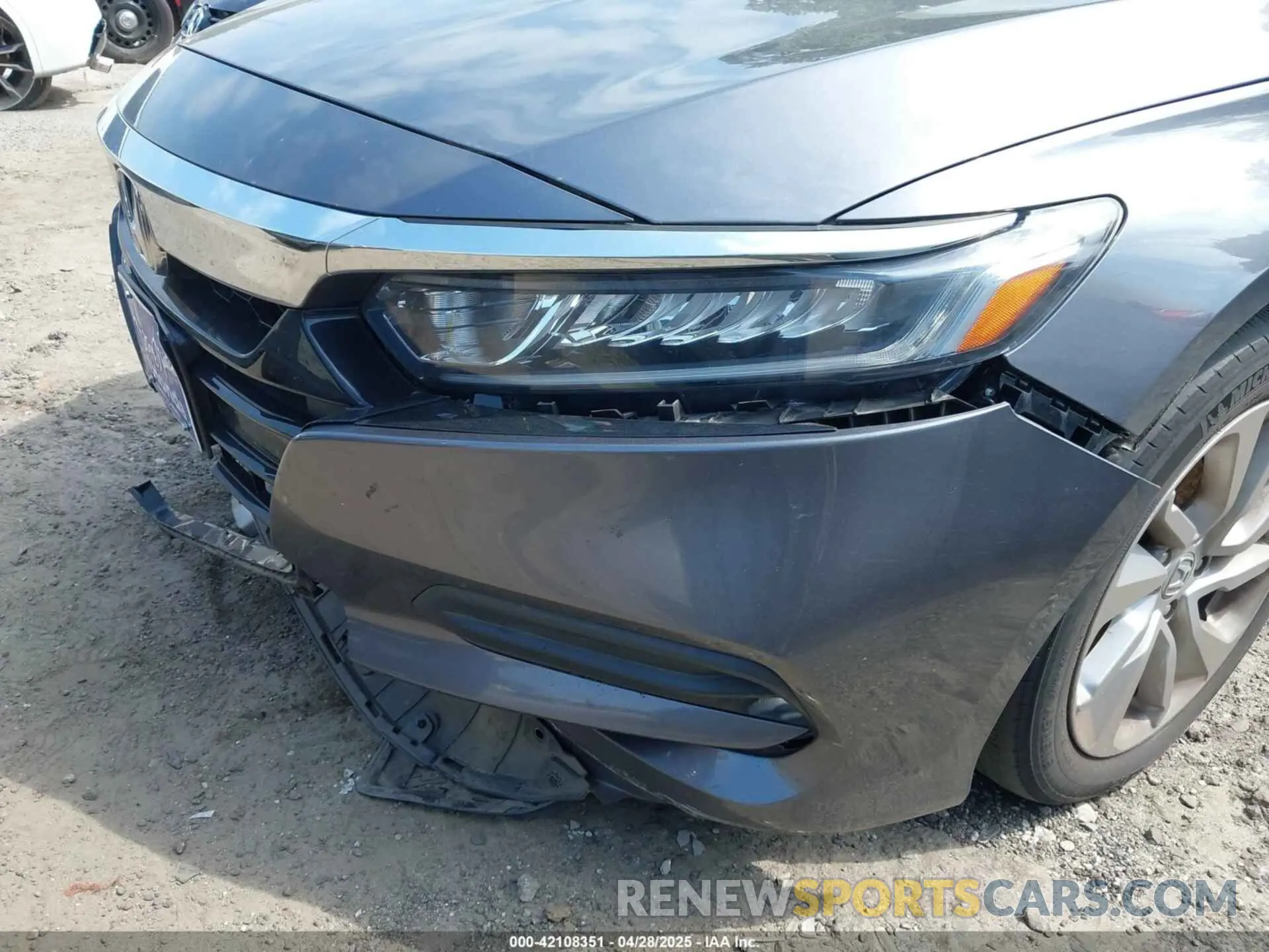 18 fotografías del automóvil dañado 1HGCV1F15LA046511 HONDA ACCORD 2020