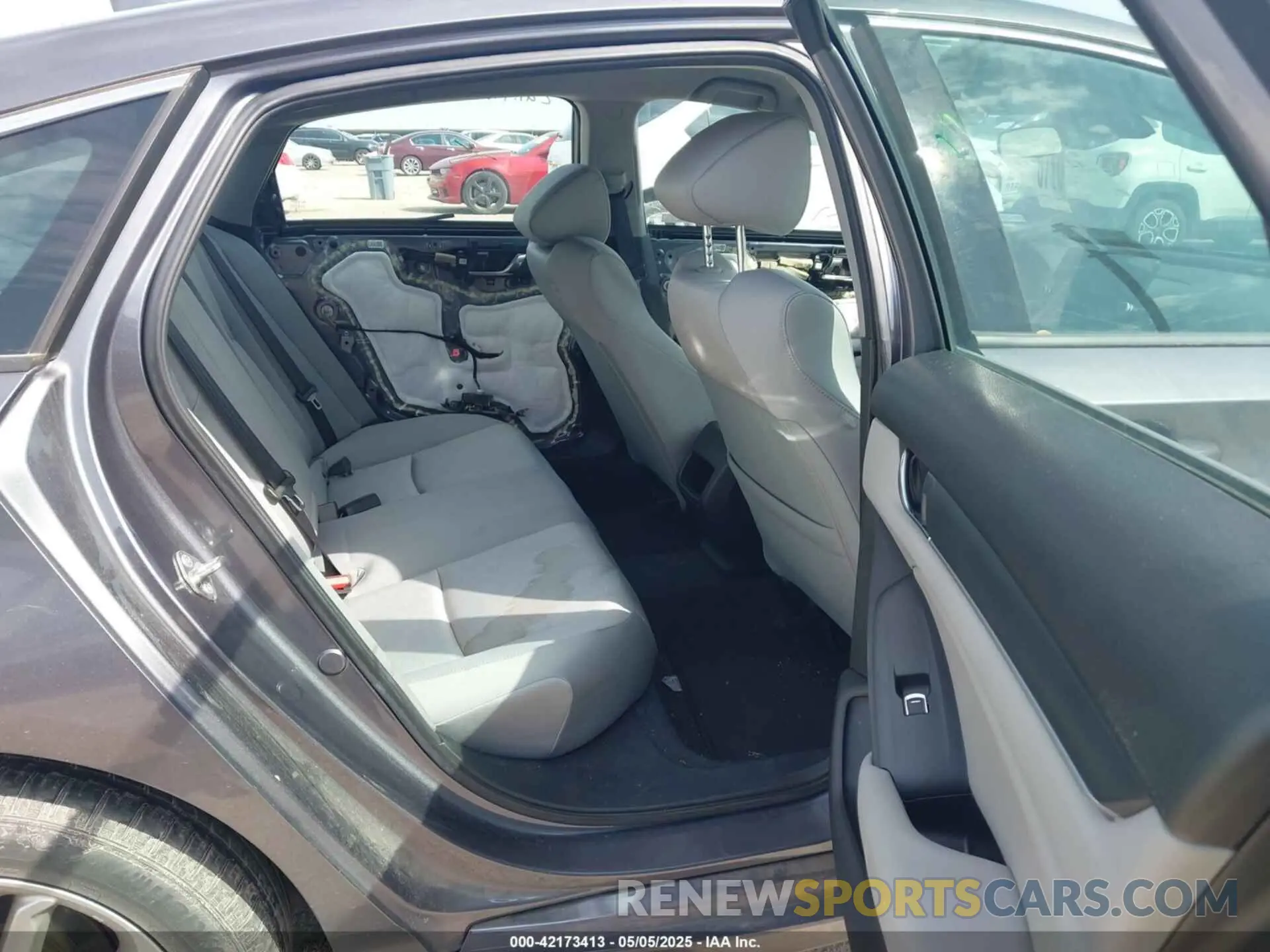 8 fotografías del automóvil dañado 1HGCV1F17LA084872 HONDA ACCORD 2020