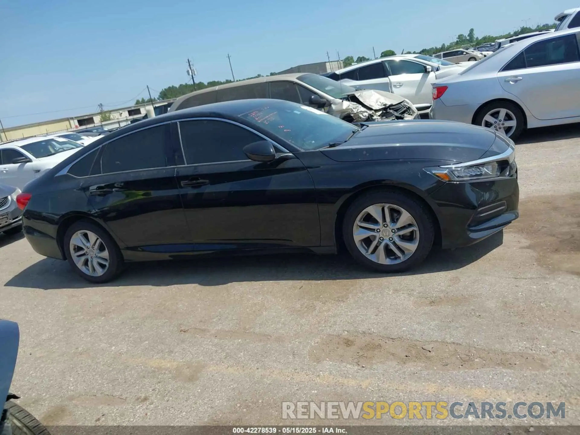 13 fotografías del automóvil dañado 1HGCV1F17LA141118 HONDA ACCORD 2020