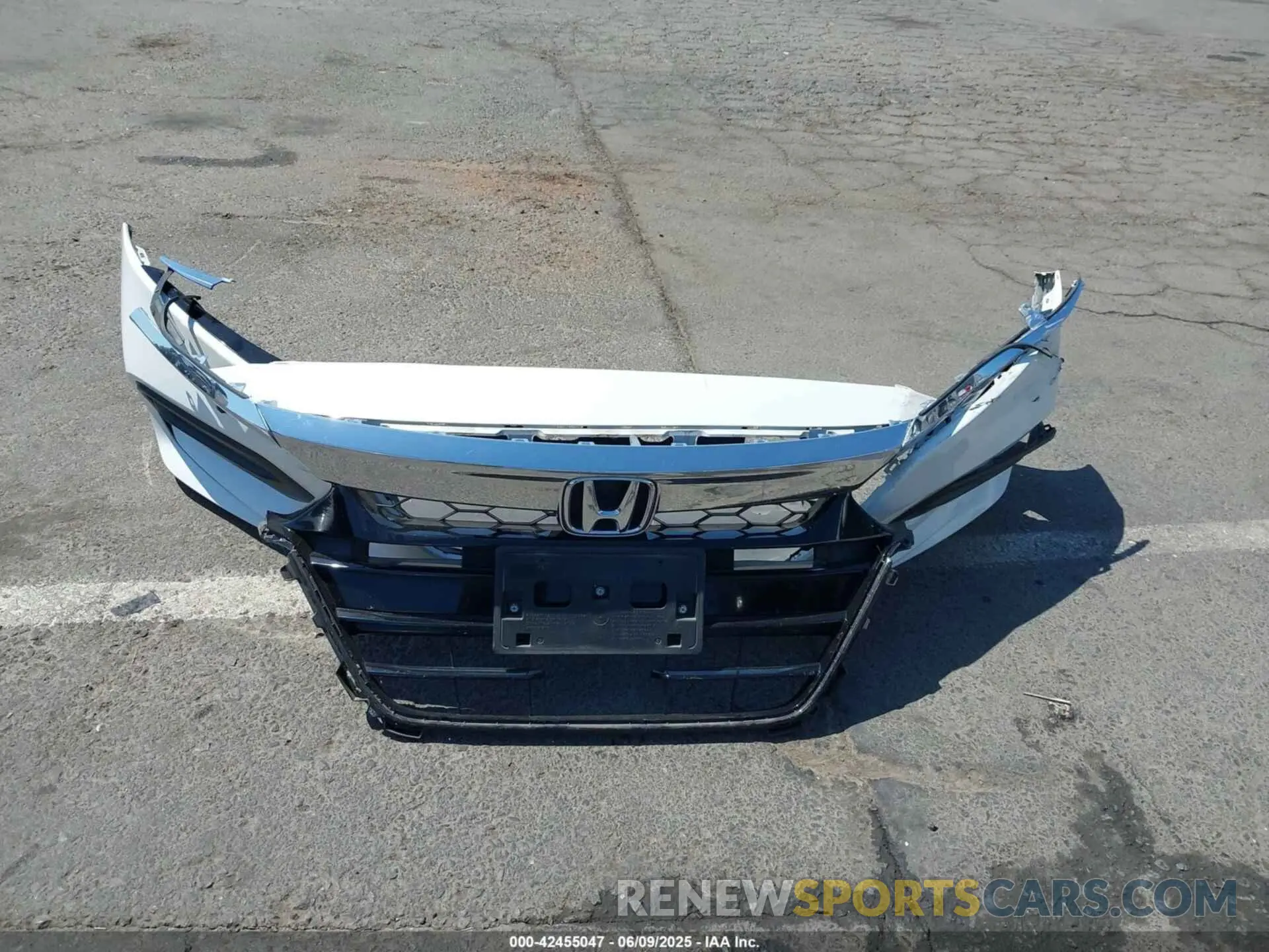 12 fotografías del automóvil dañado 1HGCV1F18LA017052 HONDA ACCORD 2020
