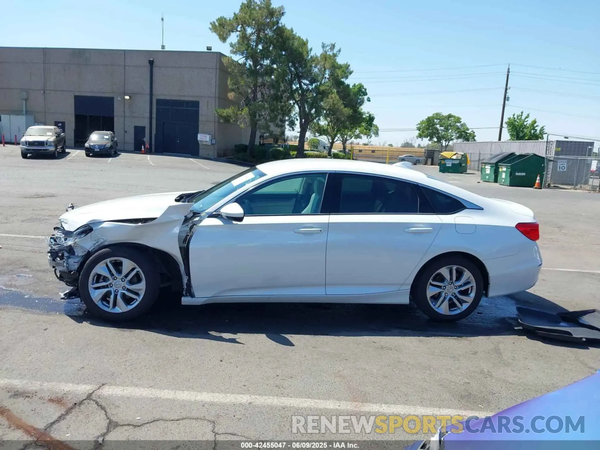 15 fotografías del automóvil dañado 1HGCV1F18LA017052 HONDA ACCORD 2020