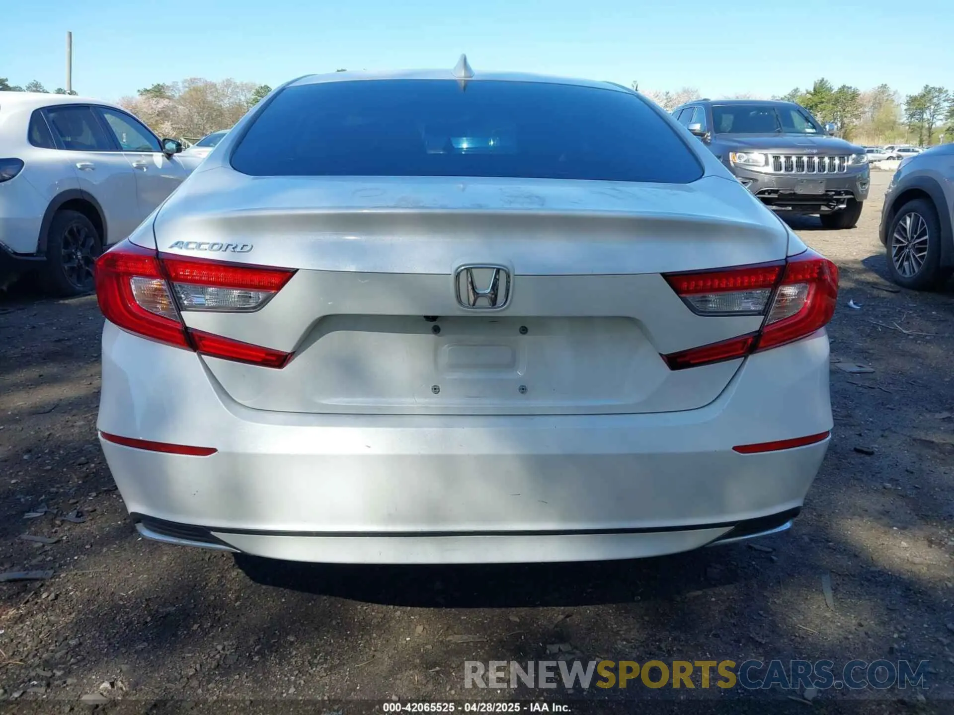 17 fotografías del automóvil dañado 1HGCV1F19LA039593 HONDA ACCORD 2020