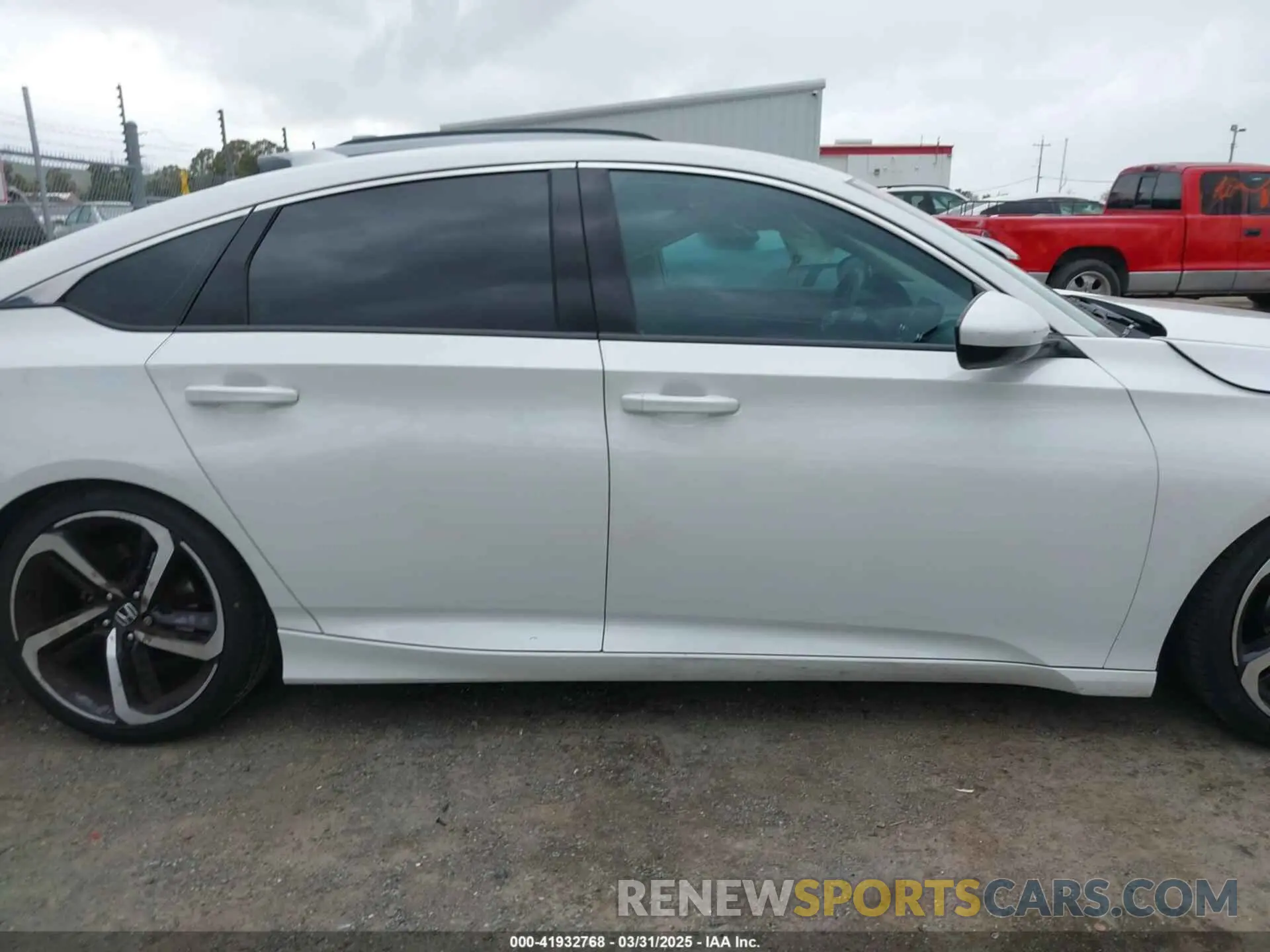13 fotografías del automóvil dañado 1HGCV1F19LA069953 HONDA ACCORD 2020