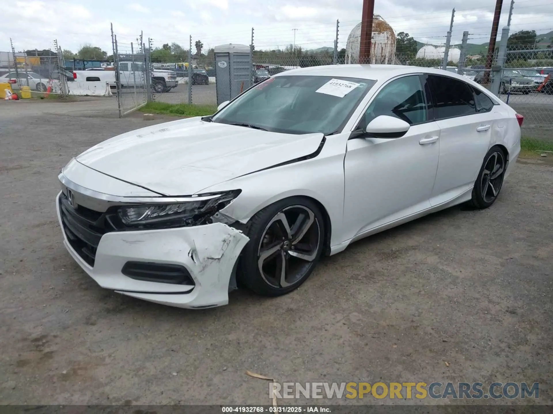2 fotografías del automóvil dañado 1HGCV1F19LA069953 HONDA ACCORD 2020