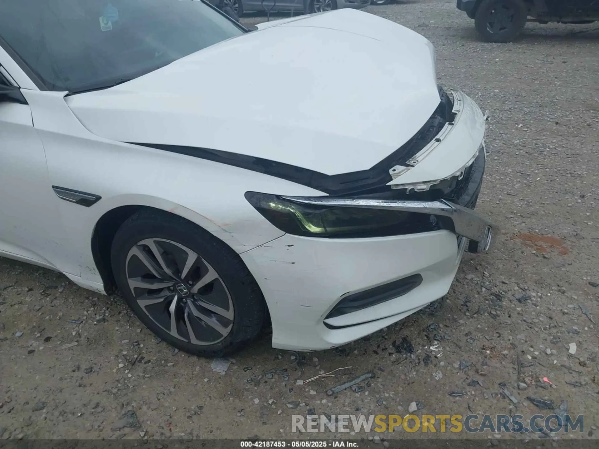 22 fotografías del automóvil dañado 1HGCV1F19LA130492 HONDA ACCORD 2020