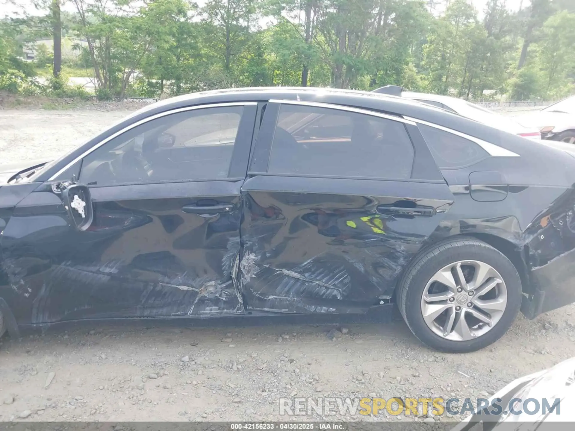 6 fotografías del automóvil dañado 1HGCV1F1XLA107920 HONDA ACCORD 2020
