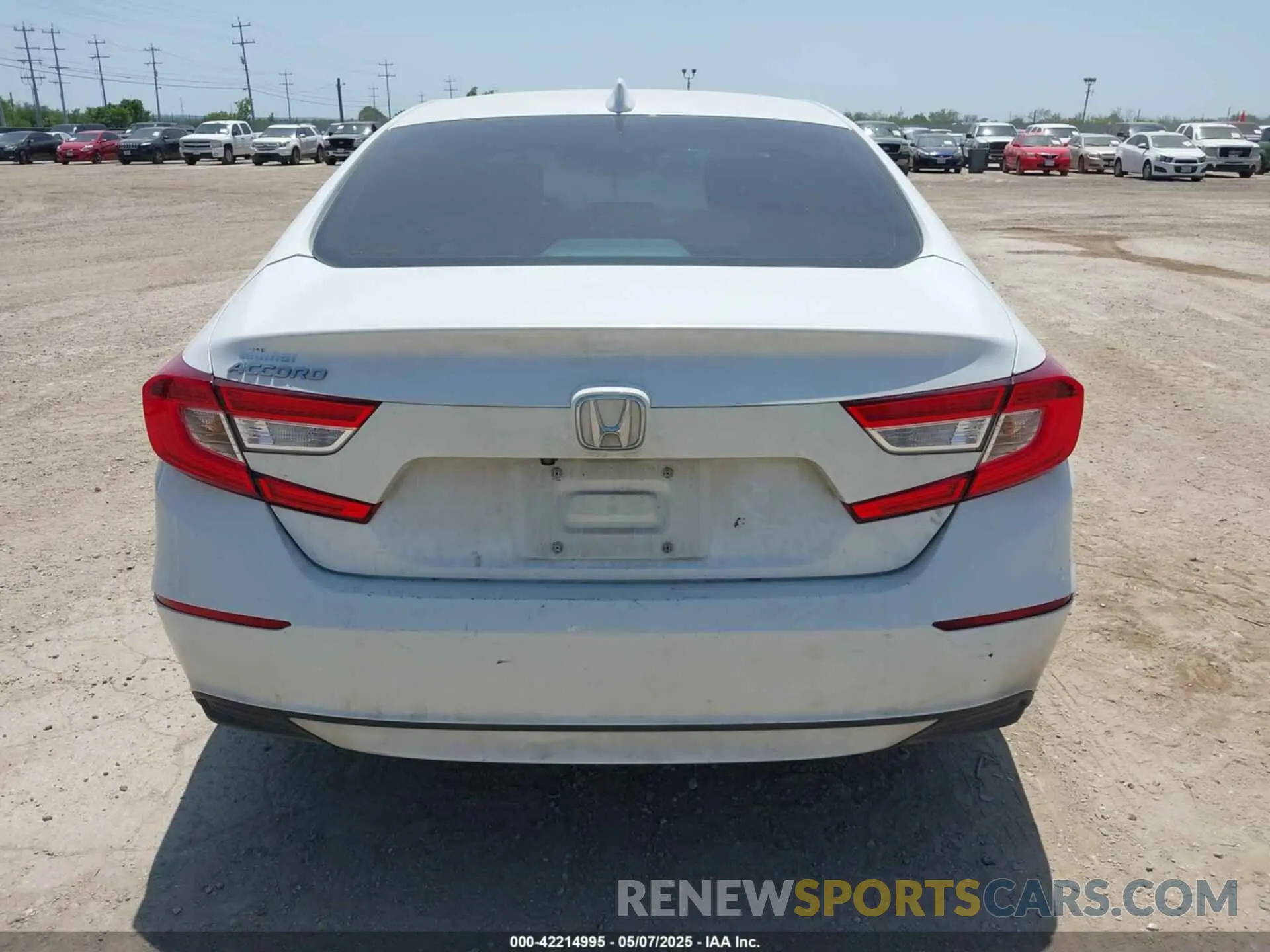 16 fotografías del automóvil dañado 1HGCV1F1XLA111482 HONDA ACCORD 2020