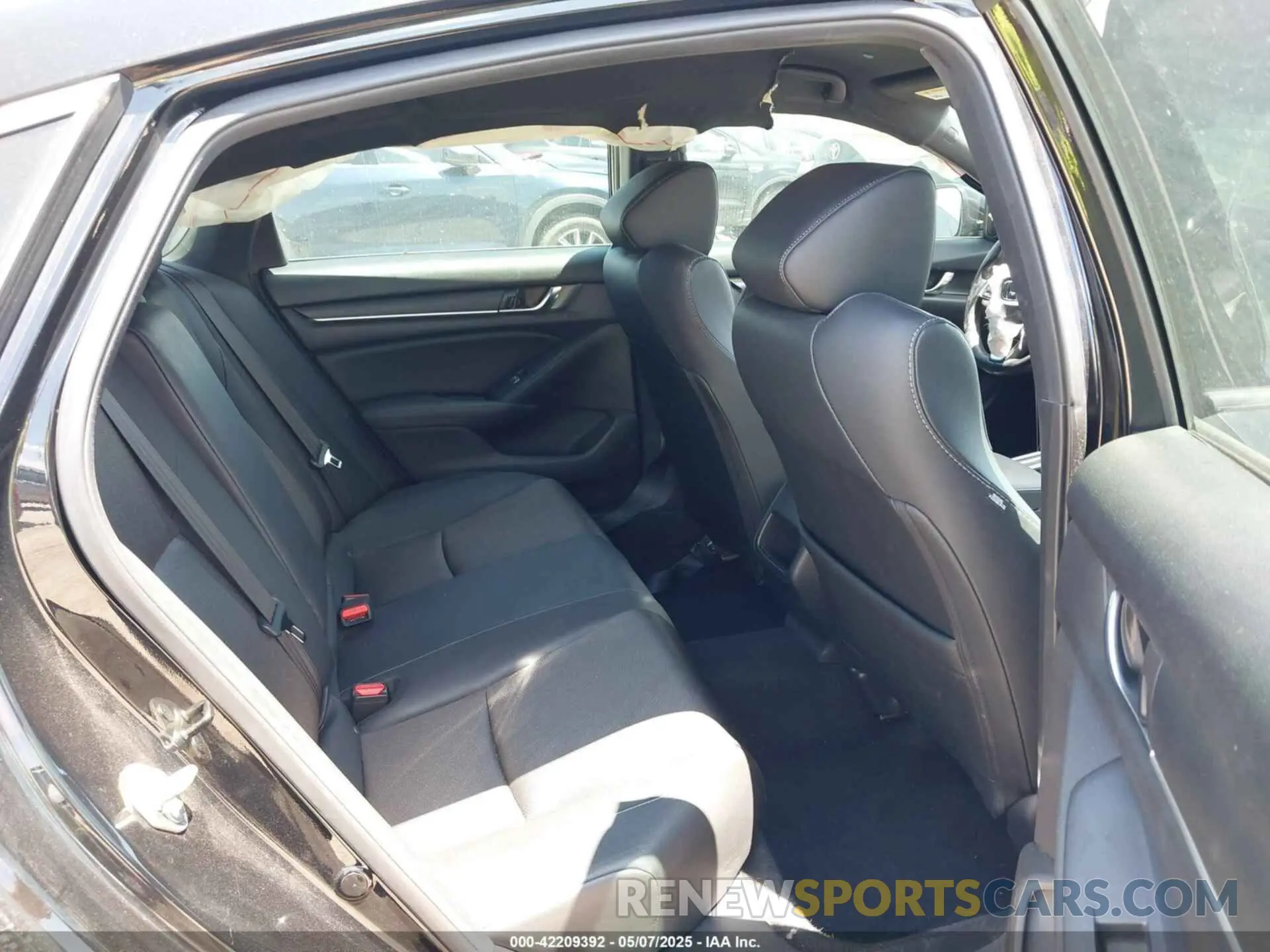 8 fotografías del automóvil dañado 1HGCV1F30LA016687 HONDA ACCORD 2020