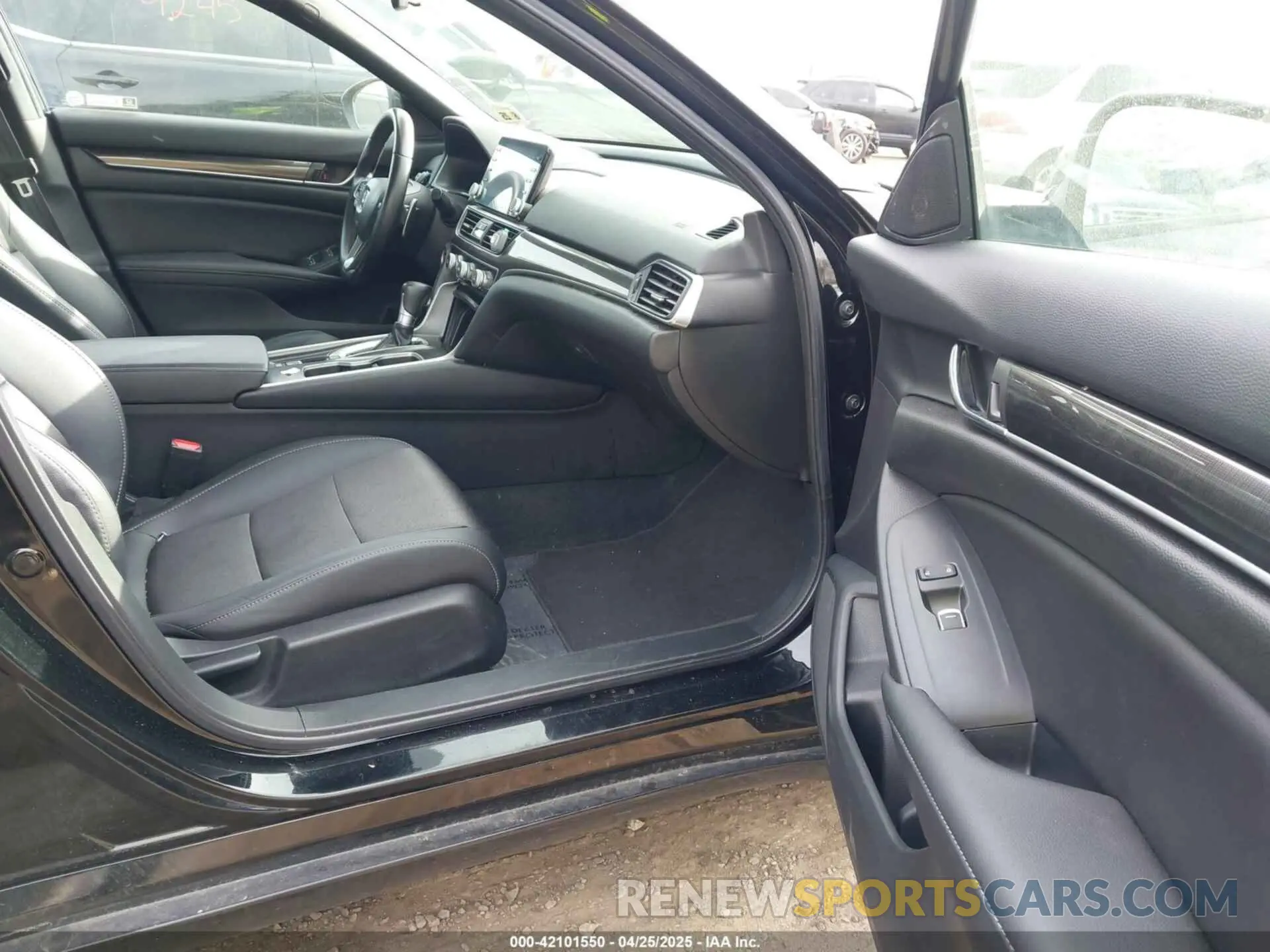 5 fotografías del automóvil dañado 1HGCV1F30LA103456 HONDA ACCORD 2020
