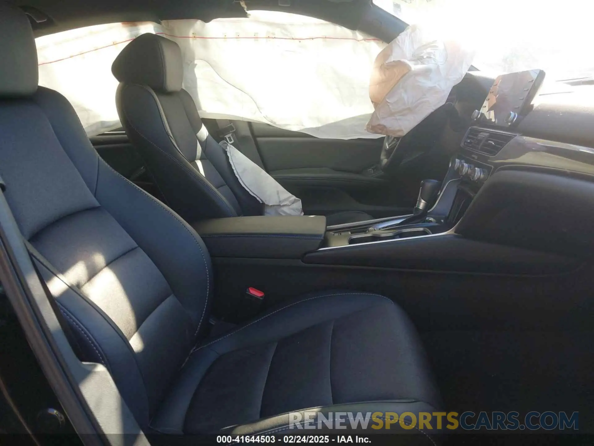 5 fotografías del automóvil dañado 1HGCV1F31LA156649 HONDA ACCORD 2020