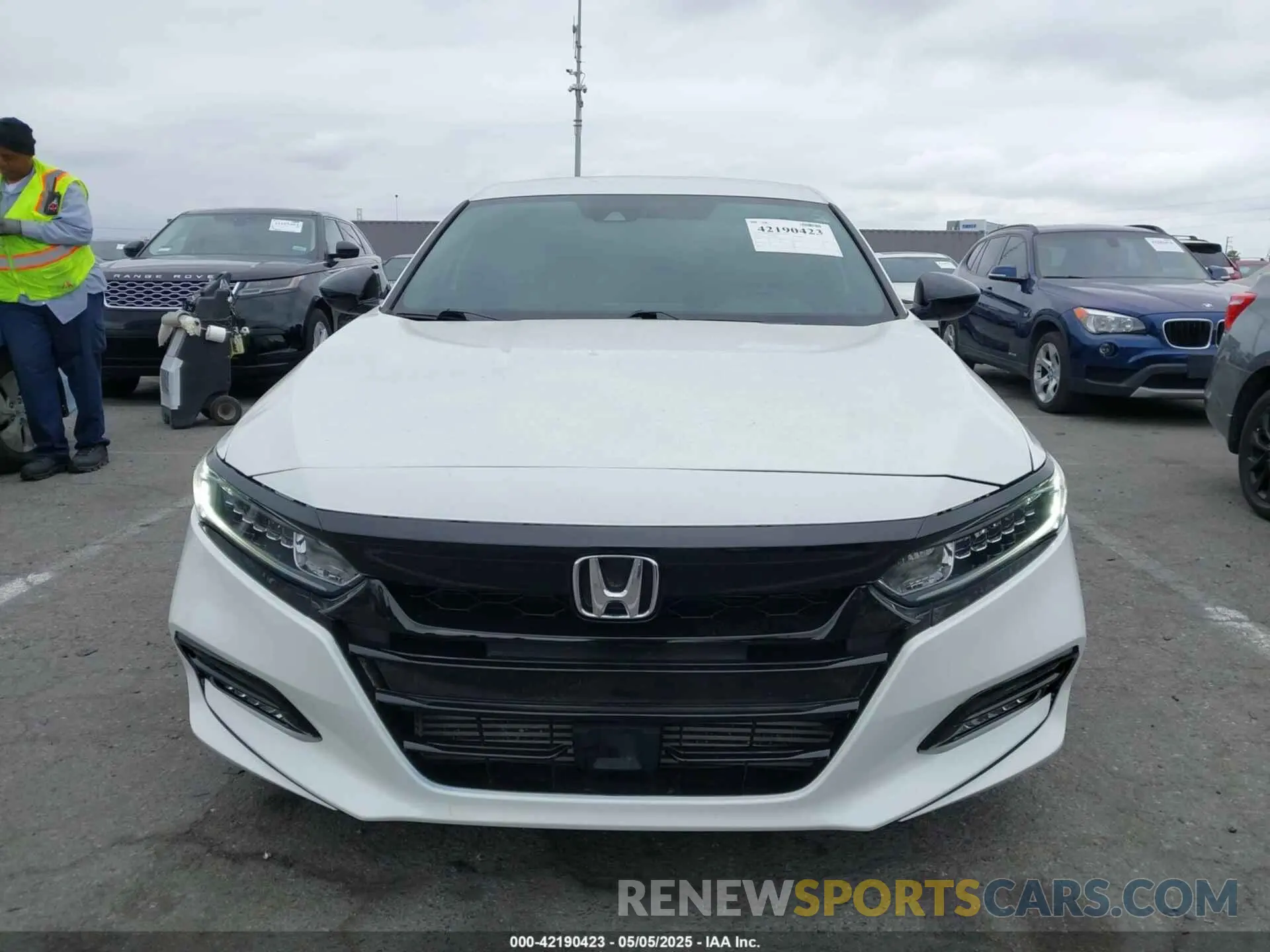 12 fotografías del automóvil dañado 1HGCV1F32LA074025 HONDA ACCORD 2020