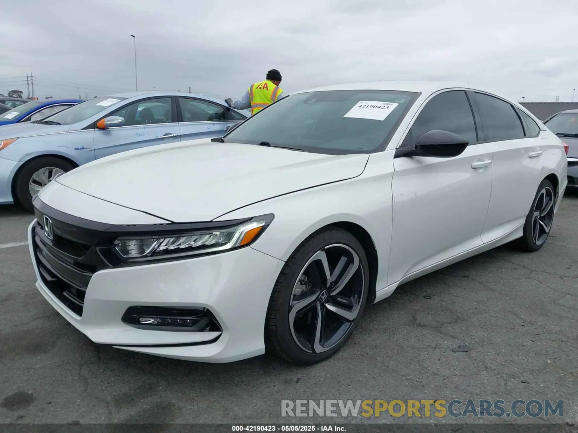 2 fotografías del automóvil dañado 1HGCV1F32LA074025 HONDA ACCORD 2020
