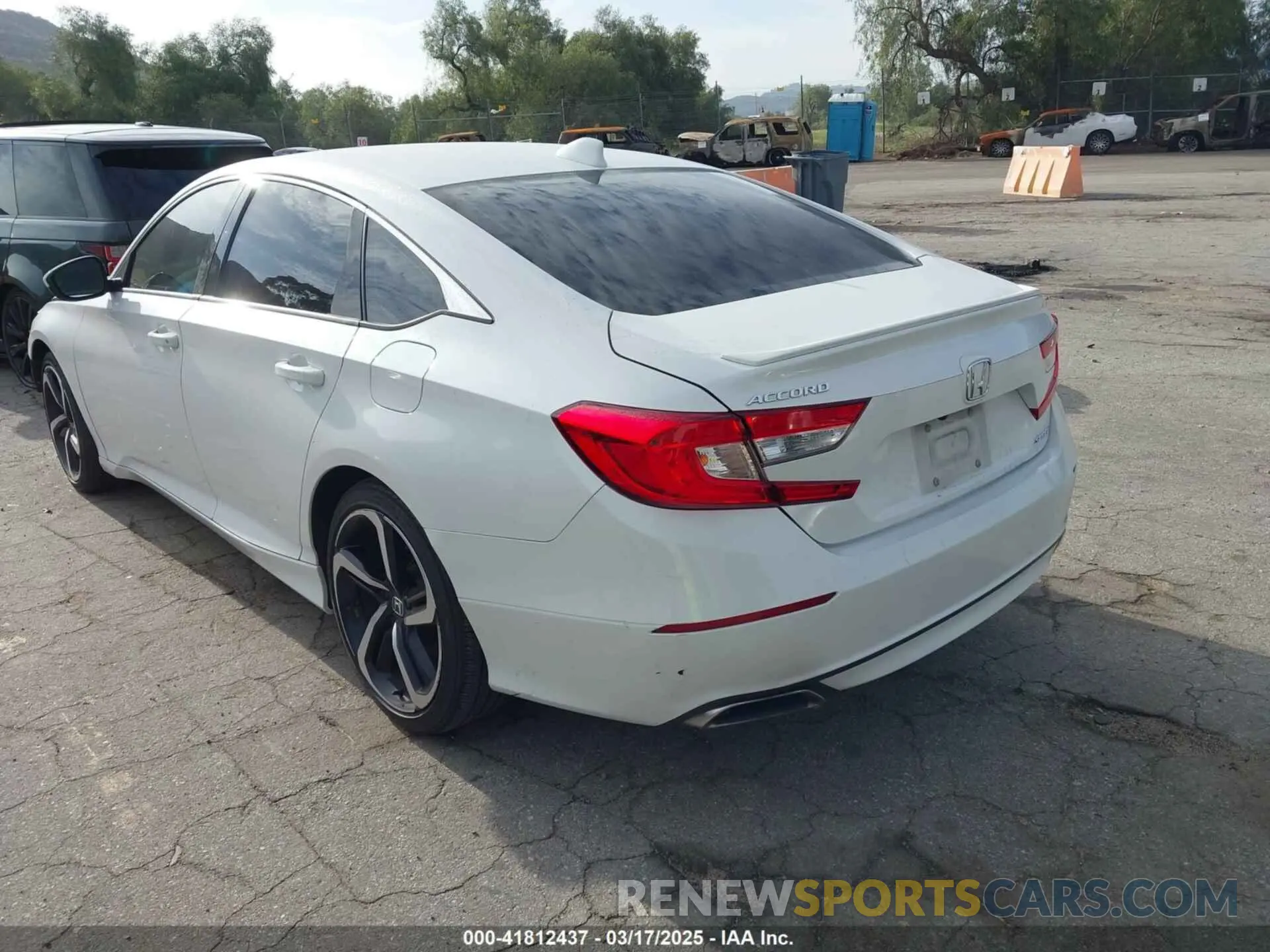 3 fotografías del automóvil dañado 1HGCV1F32LA080276 HONDA ACCORD 2020