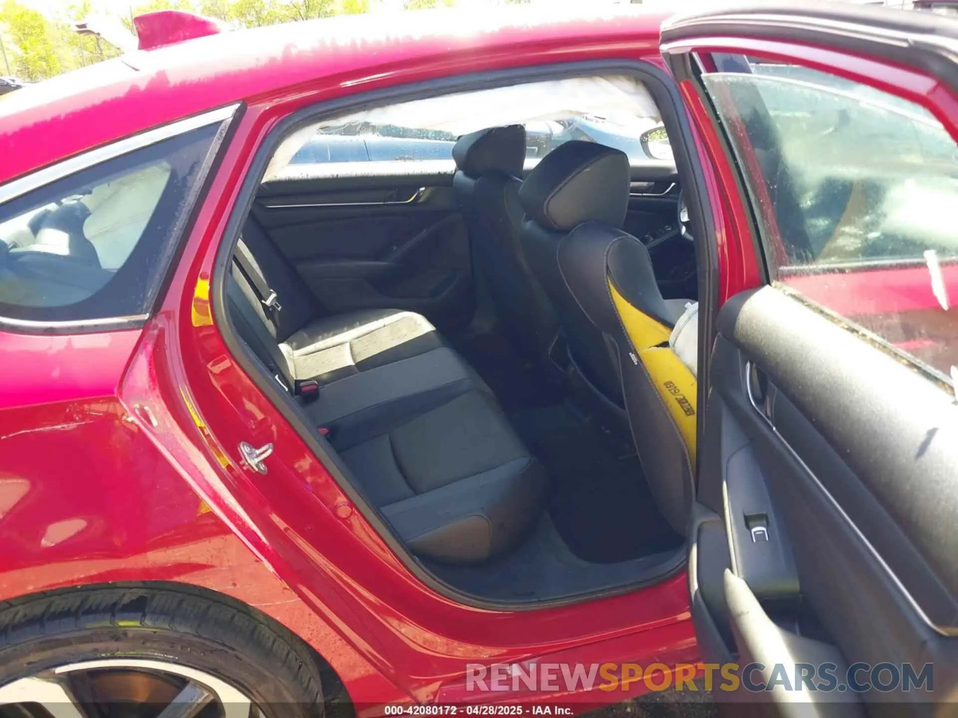 8 fotografías del automóvil dañado 1HGCV1F32LA088989 HONDA ACCORD 2020