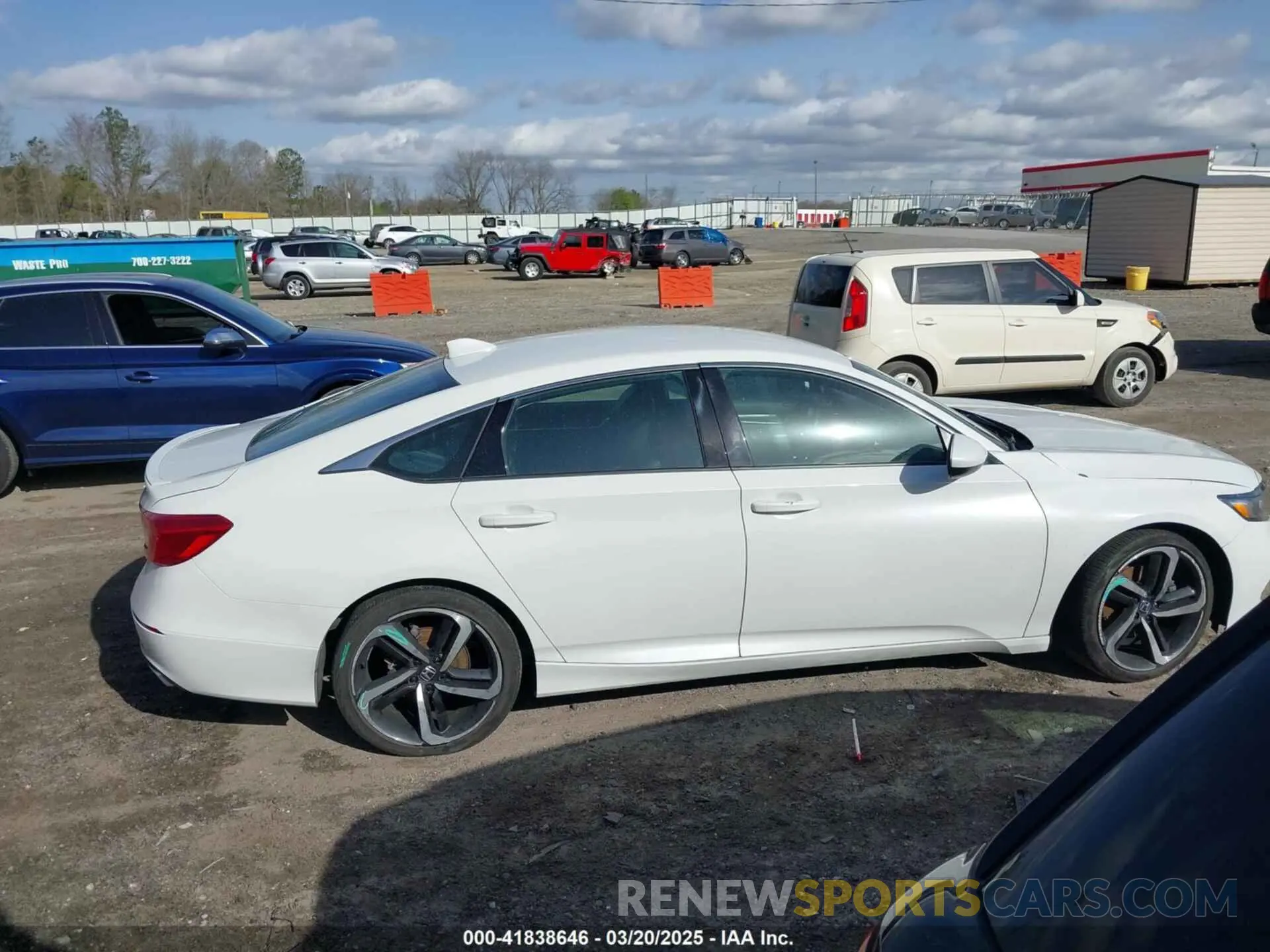 12 fotografías del automóvil dañado 1HGCV1F32LA151377 HONDA ACCORD 2020