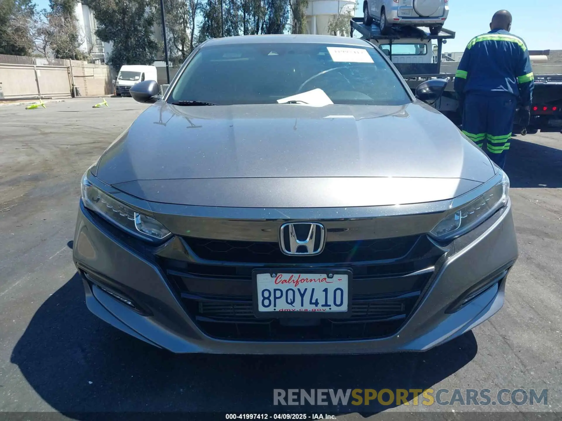 12 fotografías del automóvil dañado 1HGCV1F33LA002394 HONDA ACCORD 2020