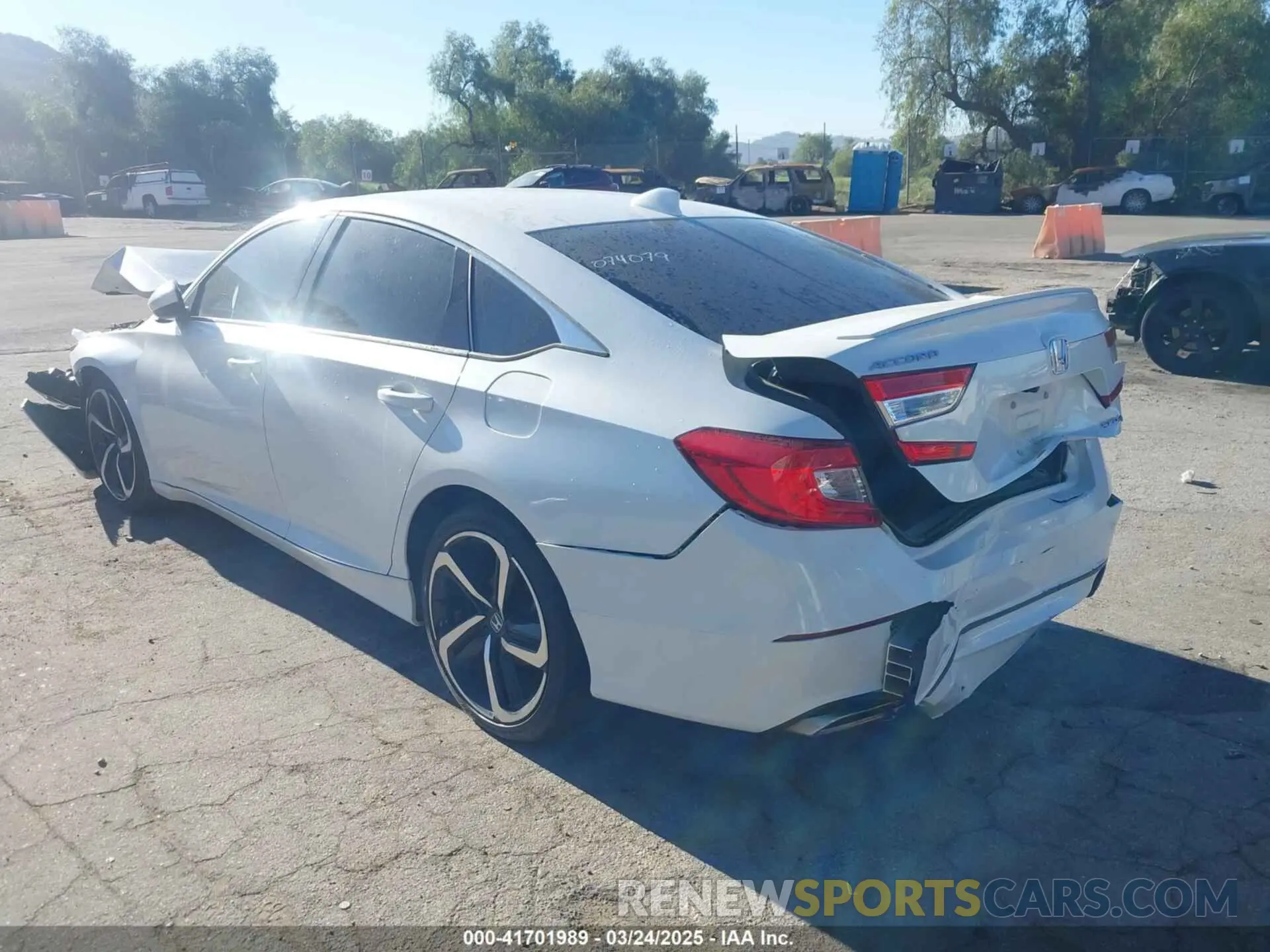 3 fotografías del automóvil dañado 1HGCV1F33LA074079 HONDA ACCORD 2020