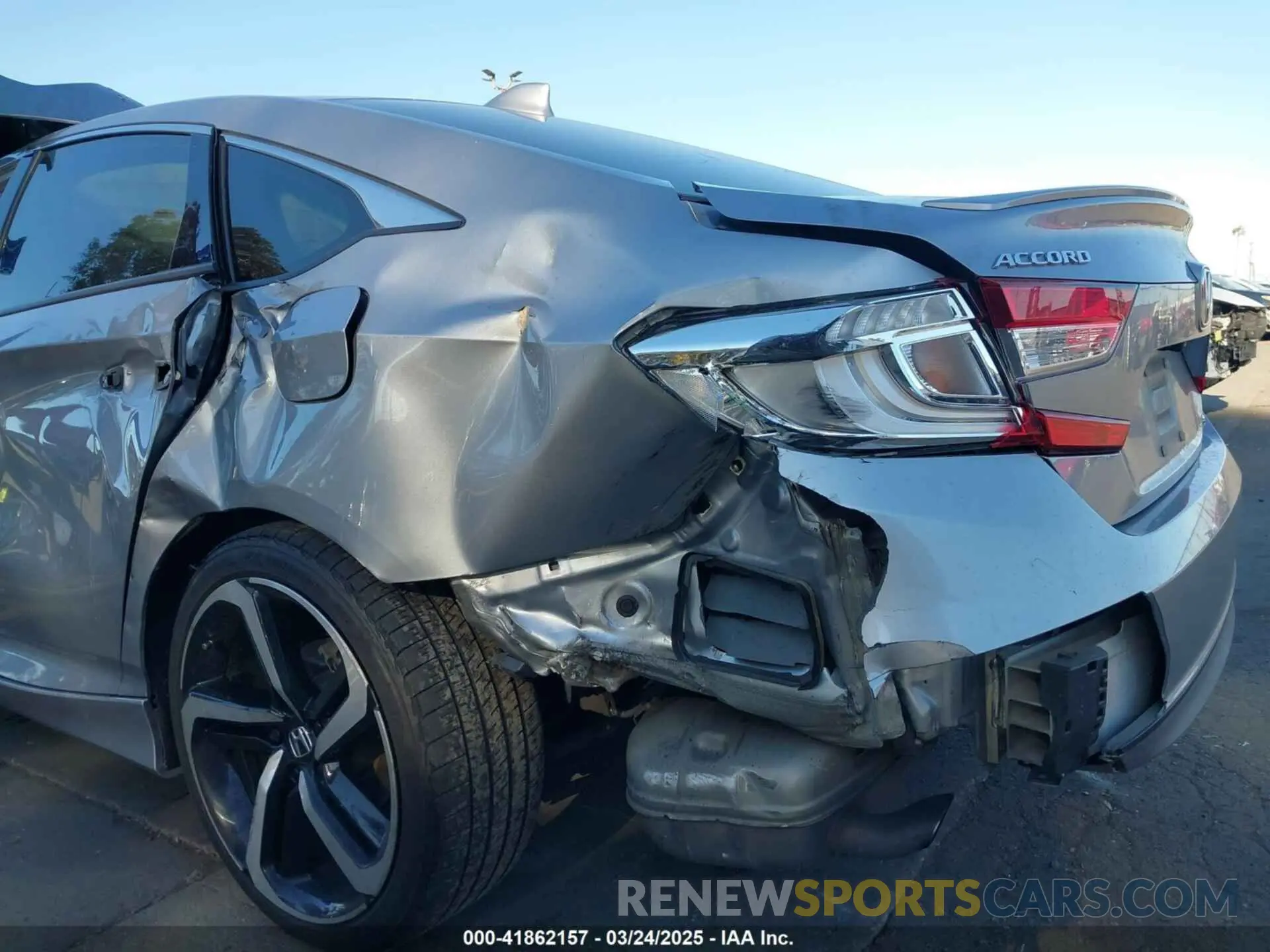 18 fotografías del automóvil dañado 1HGCV1F33LA125497 HONDA ACCORD 2020