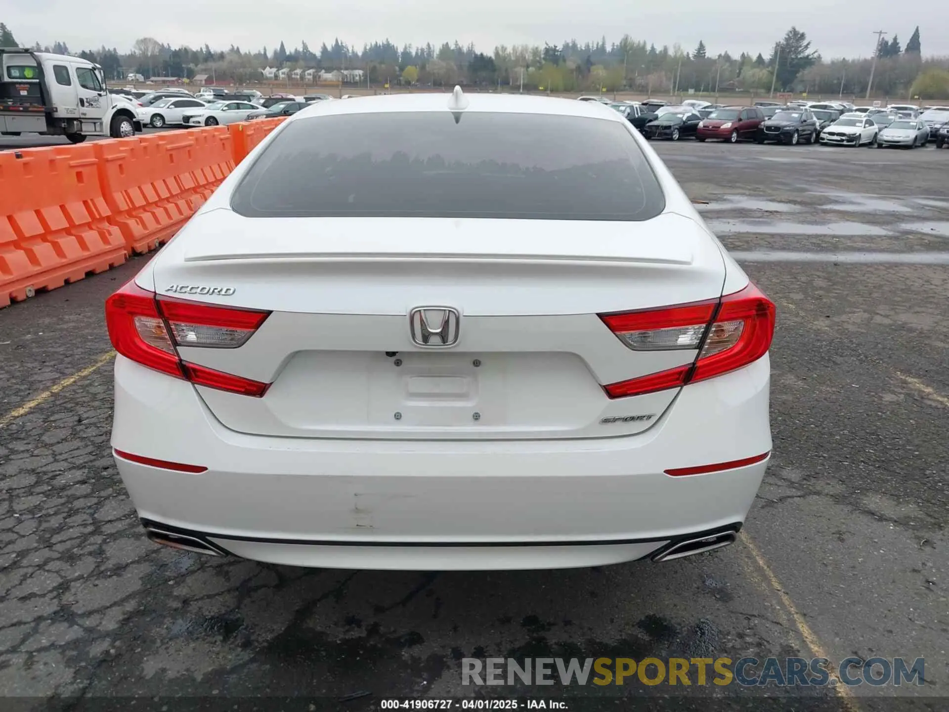 16 fotografías del automóvil dañado 1HGCV1F33LA142669 HONDA ACCORD 2020