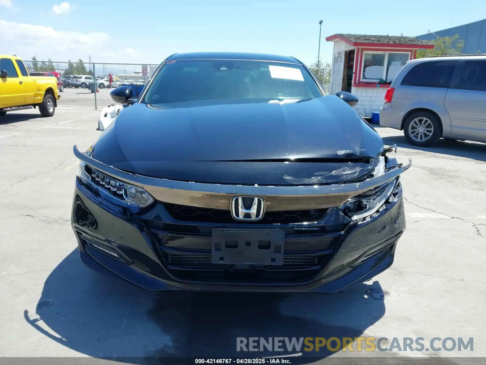 12 fotografías del automóvil dañado 1HGCV1F34LA129915 HONDA ACCORD 2020