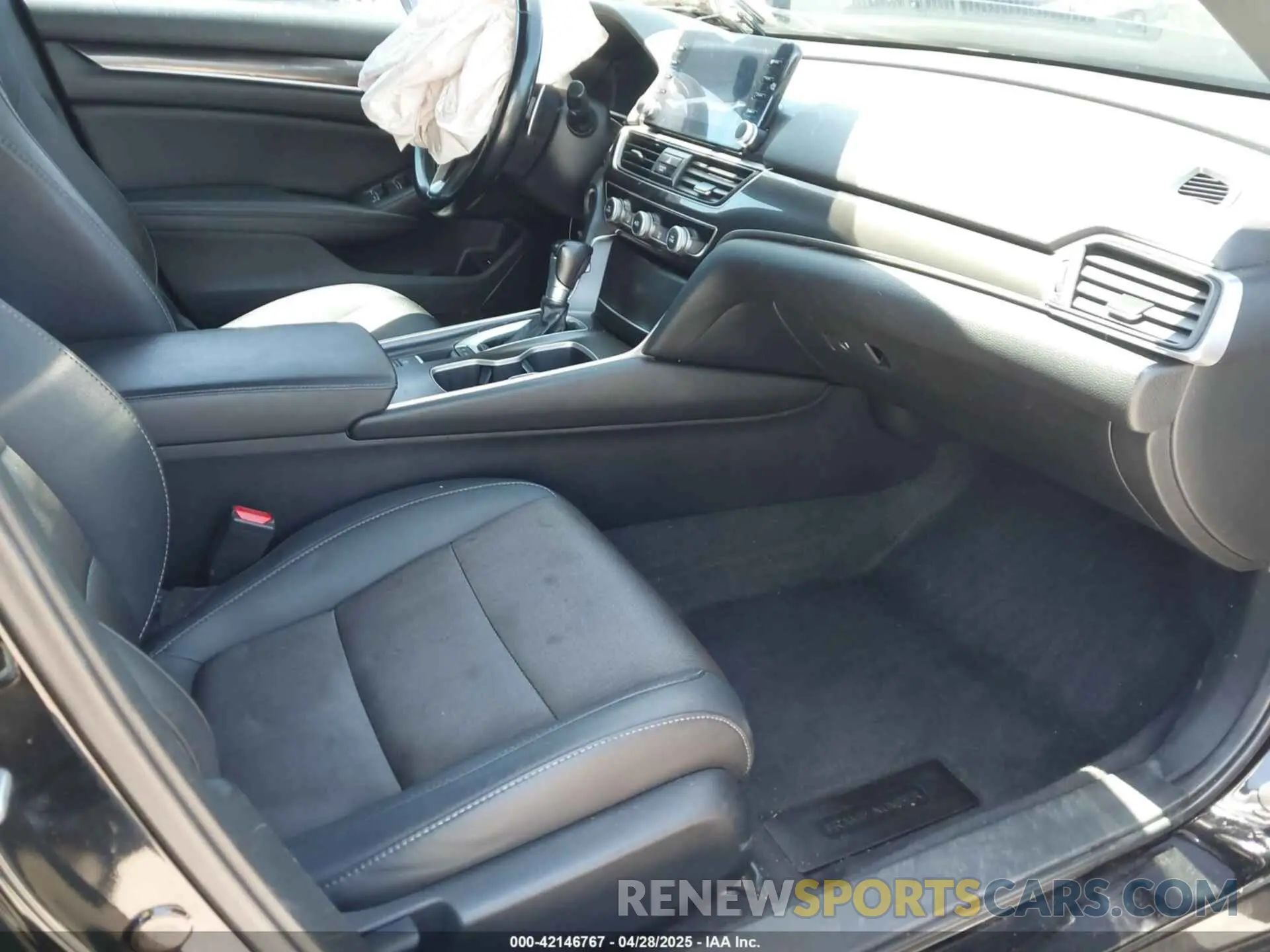 5 fotografías del automóvil dañado 1HGCV1F34LA129915 HONDA ACCORD 2020