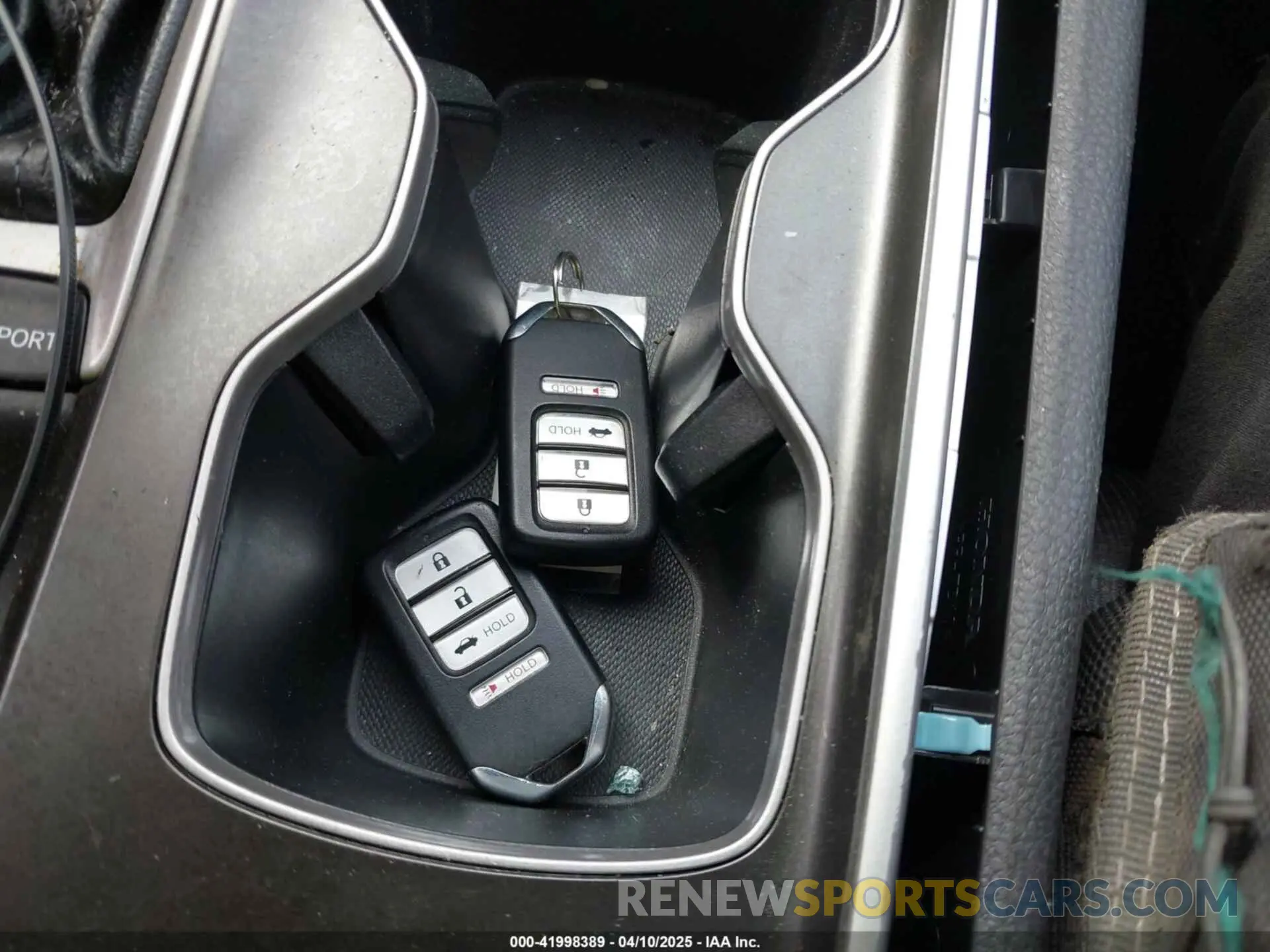 11 fotografías del automóvil dañado 1HGCV1F35LA106563 HONDA ACCORD 2020