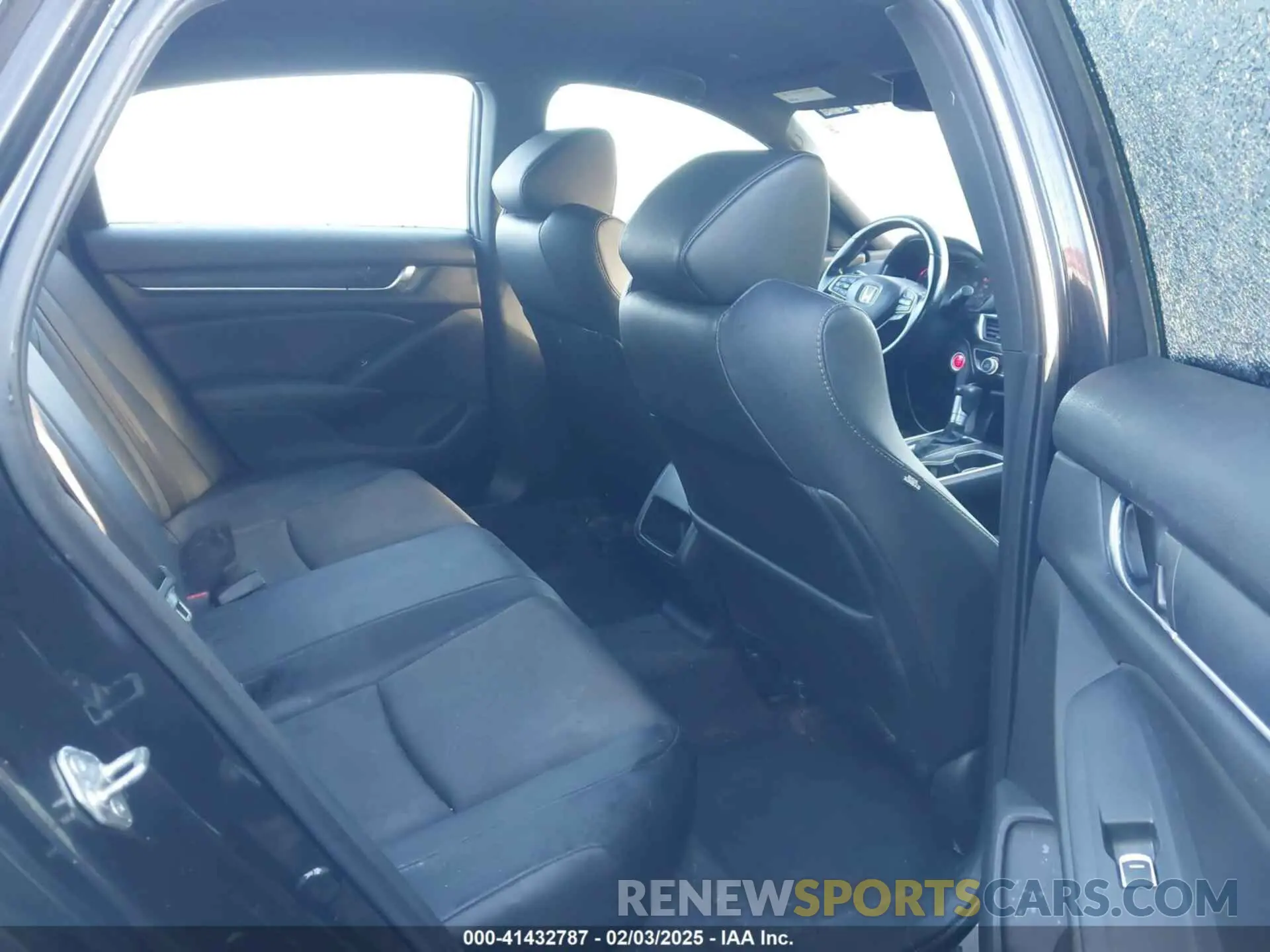 8 fotografías del automóvil dañado 1HGCV1F35LA146819 HONDA ACCORD 2020