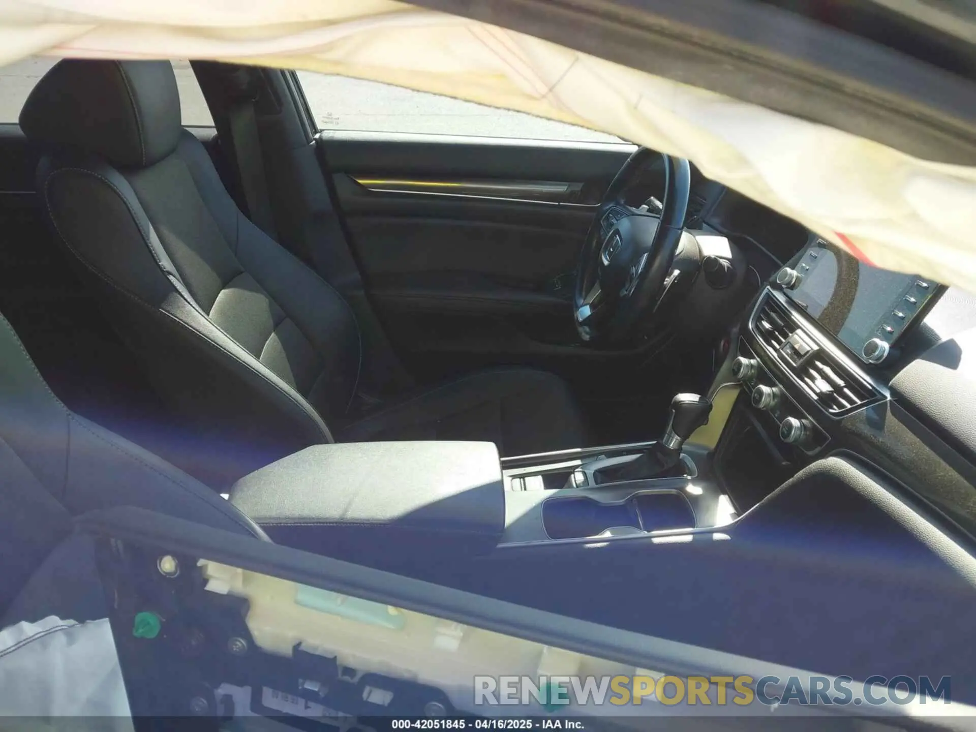 5 fotografías del automóvil dañado 1HGCV1F36LA007072 HONDA ACCORD 2020
