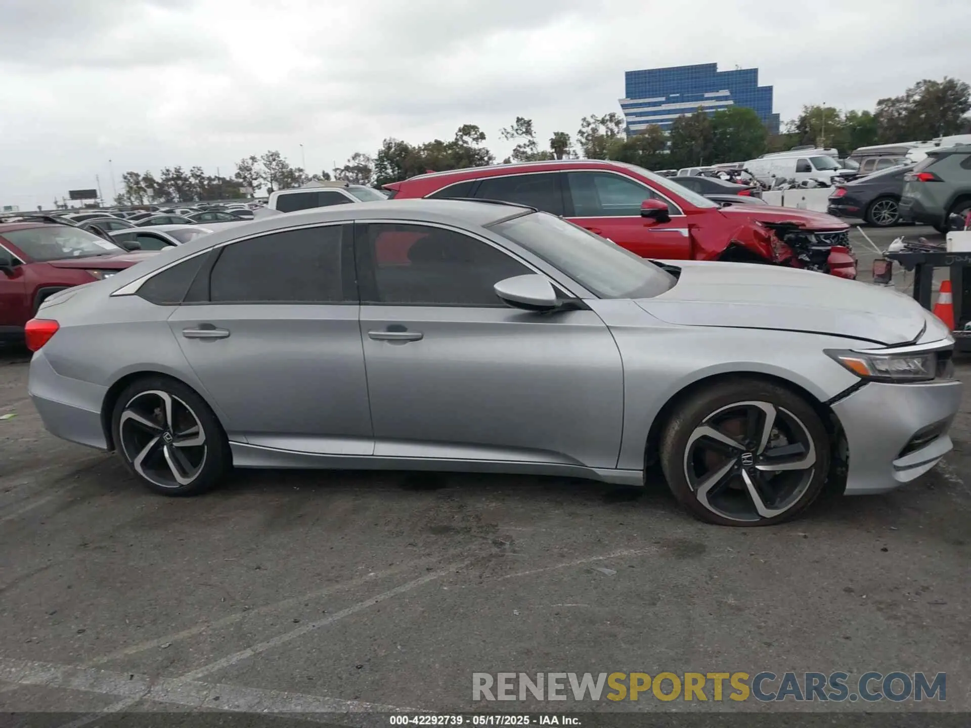 13 fotografías del automóvil dañado 1HGCV1F36LA014989 HONDA ACCORD 2020