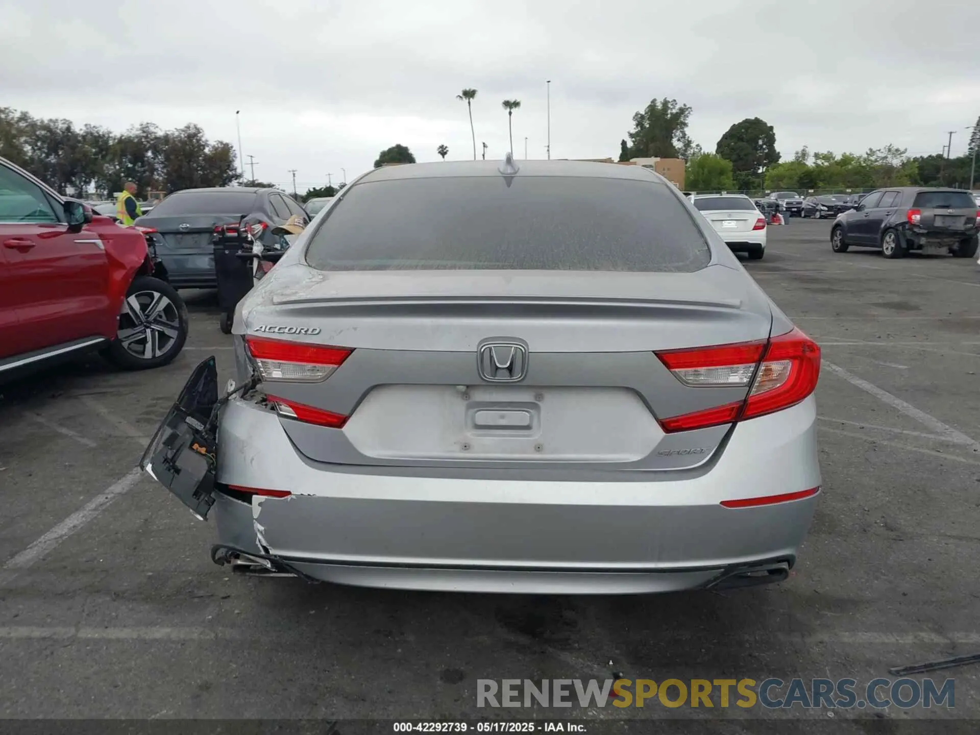 16 fotografías del automóvil dañado 1HGCV1F36LA014989 HONDA ACCORD 2020