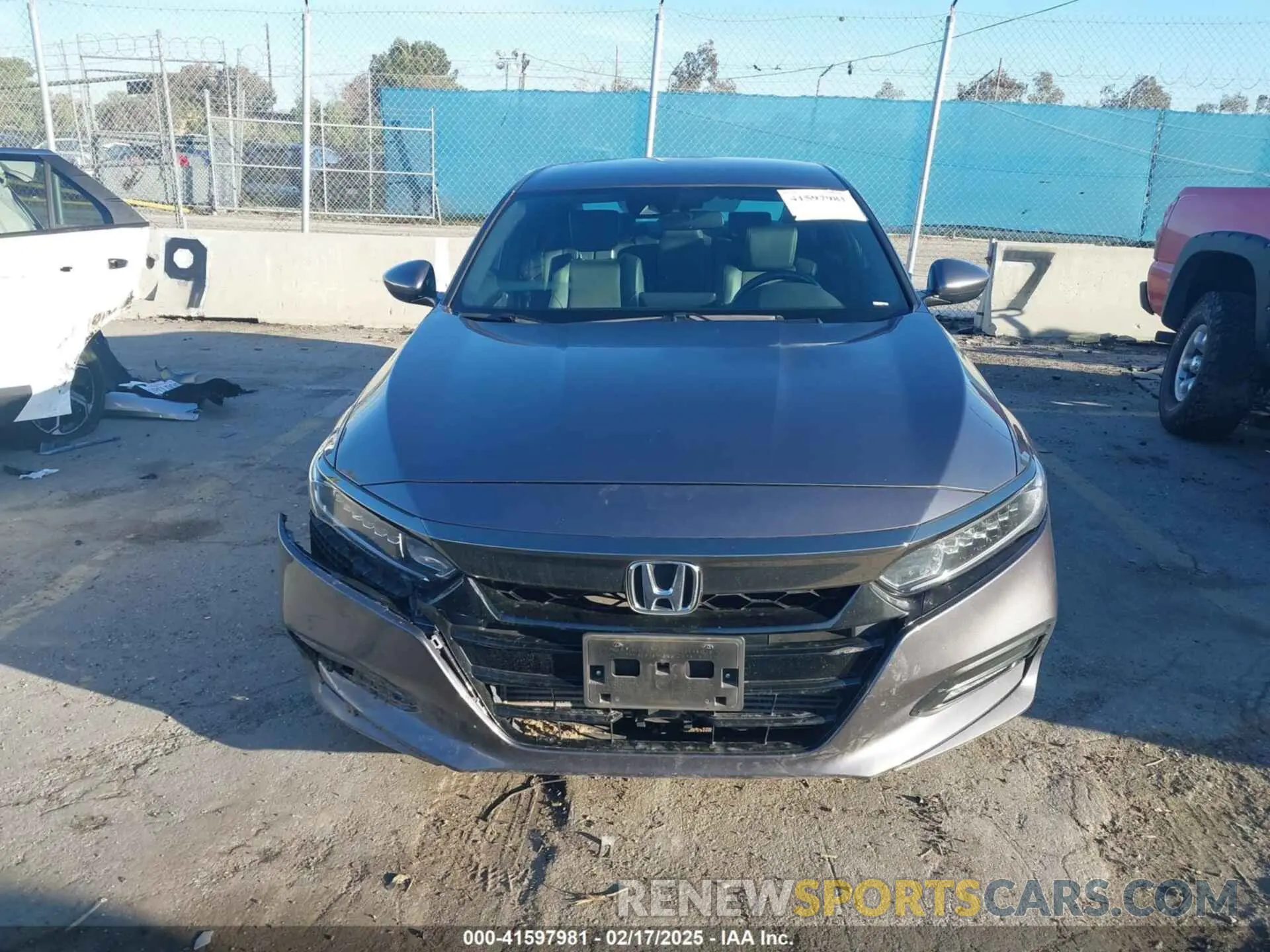 12 fotografías del automóvil dañado 1HGCV1F38LA106556 HONDA ACCORD 2020