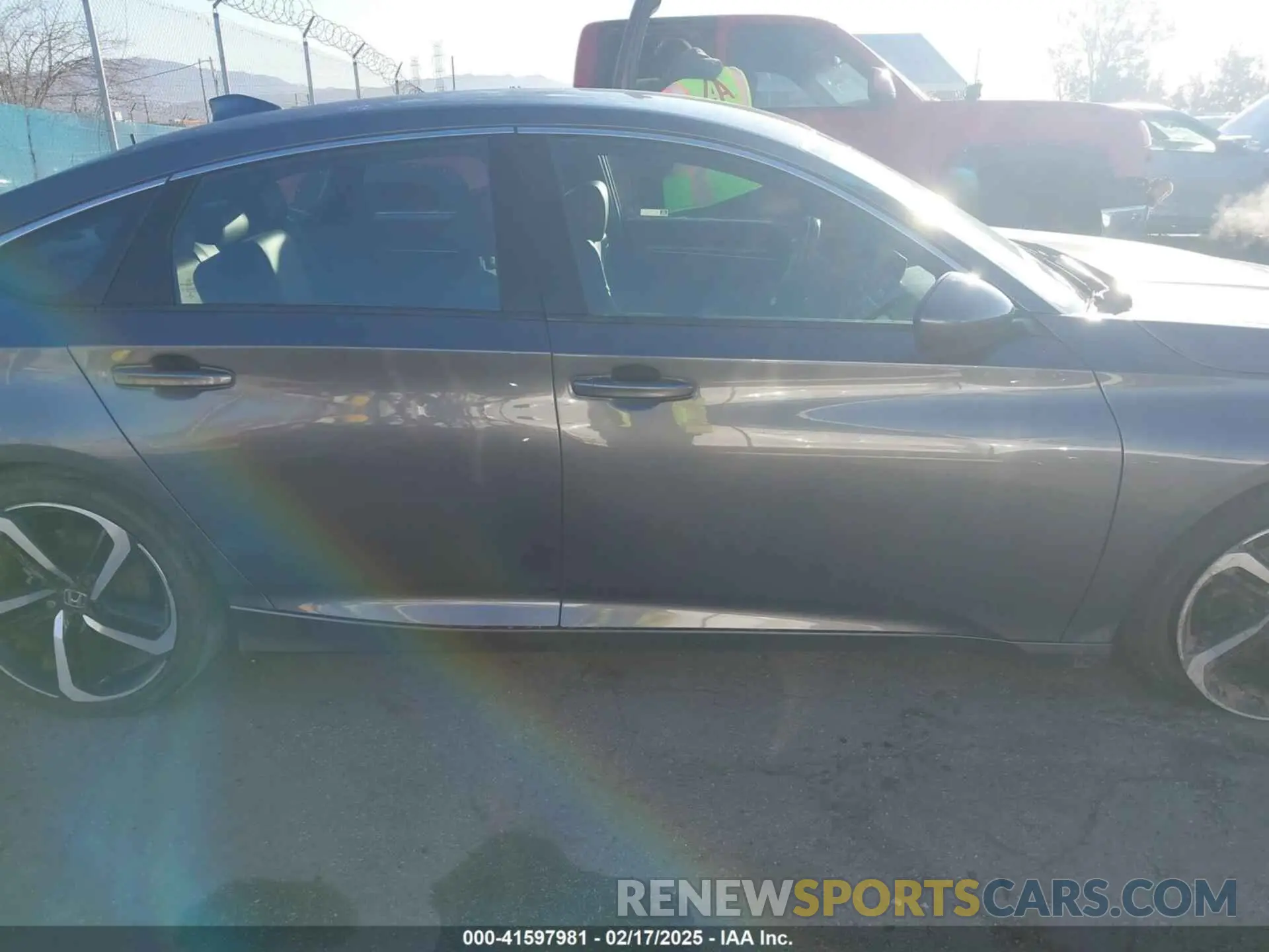 13 fotografías del automóvil dañado 1HGCV1F38LA106556 HONDA ACCORD 2020