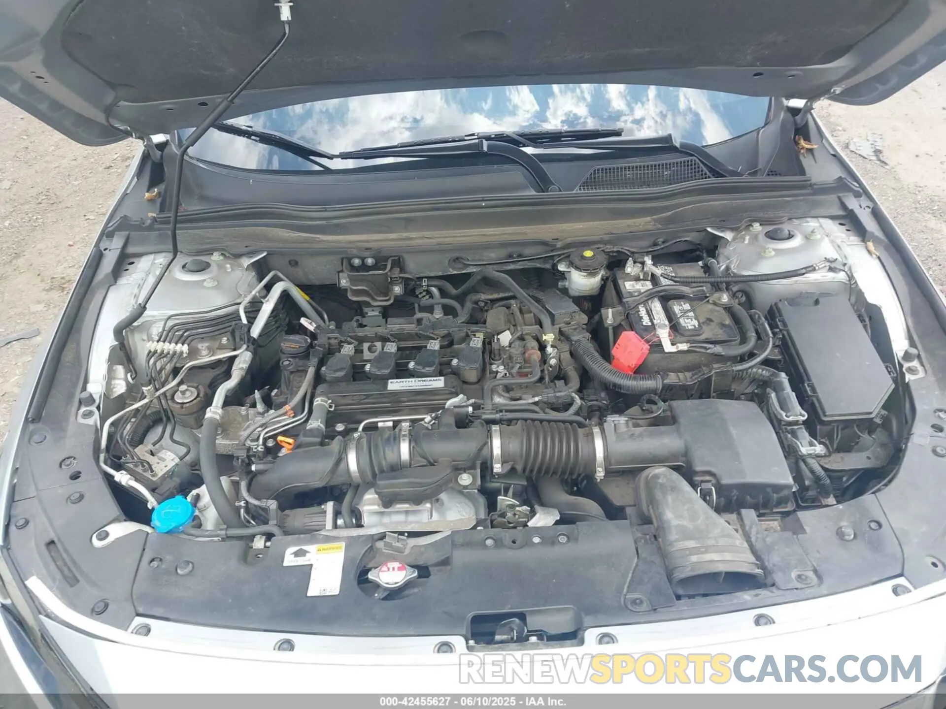 10 fotografías del automóvil dañado 1HGCV1F3XLA035117 HONDA ACCORD 2020