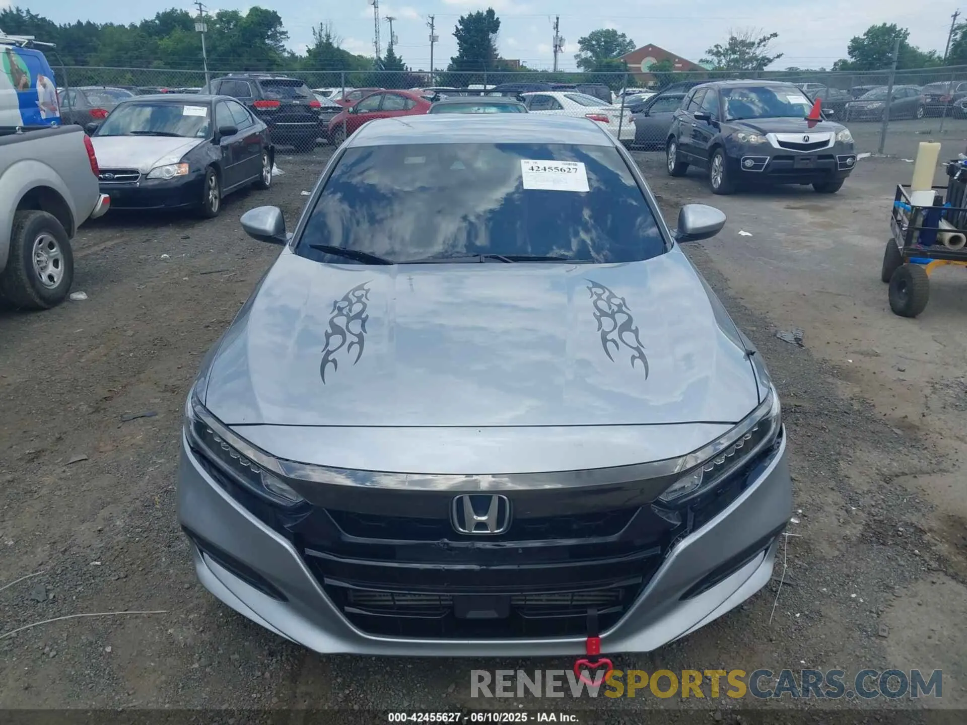 12 fotografías del automóvil dañado 1HGCV1F3XLA035117 HONDA ACCORD 2020