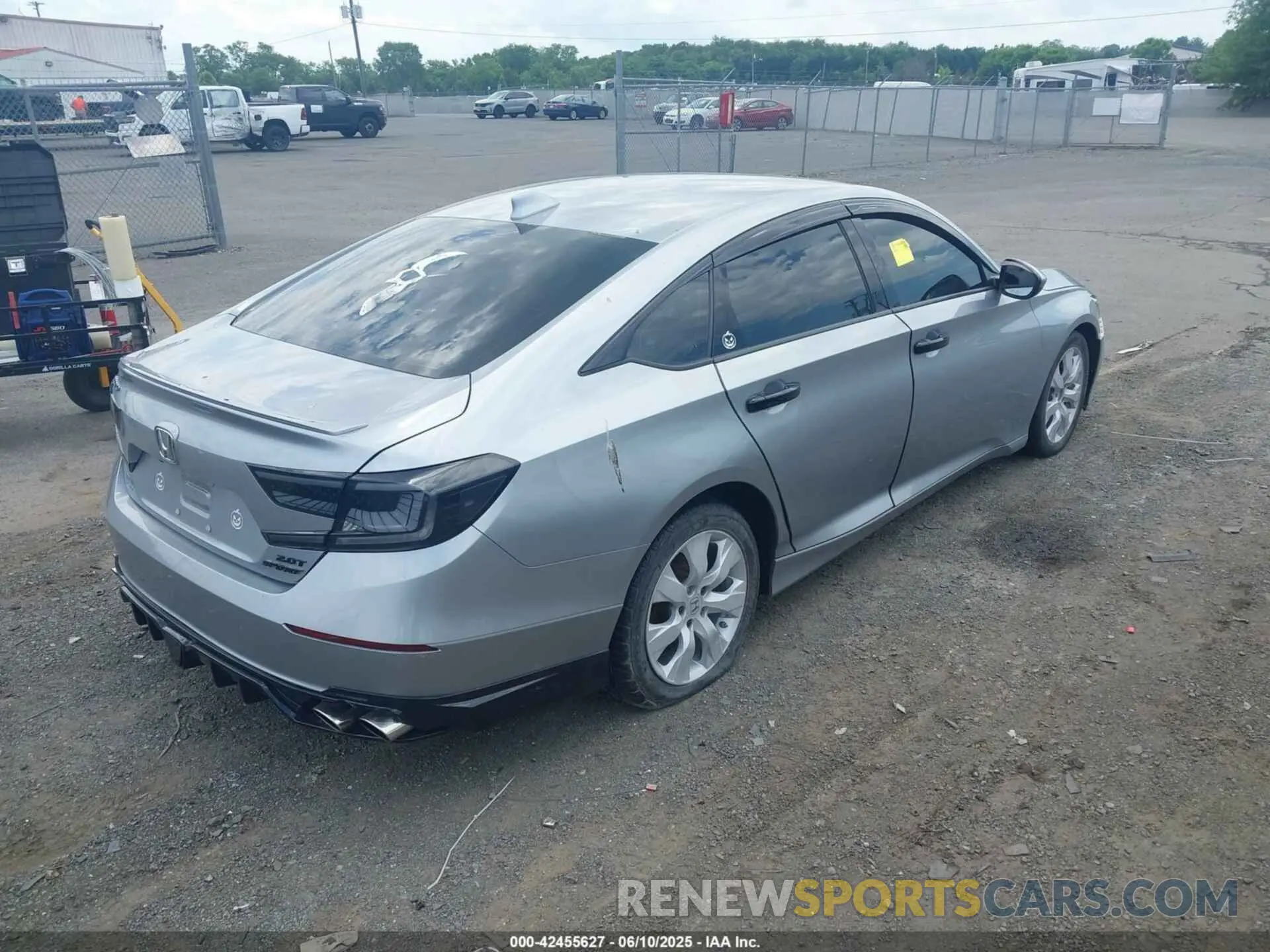 4 fotografías del automóvil dañado 1HGCV1F3XLA035117 HONDA ACCORD 2020
