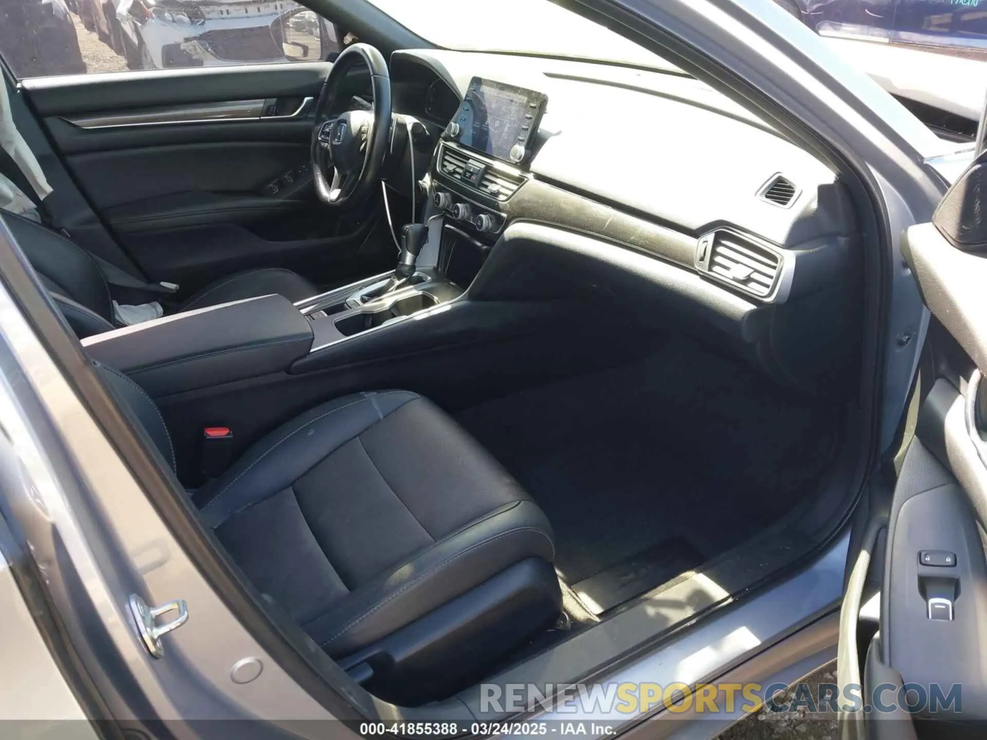 5 fotografías del automóvil dañado 1HGCV1F3XLA133936 HONDA ACCORD 2020