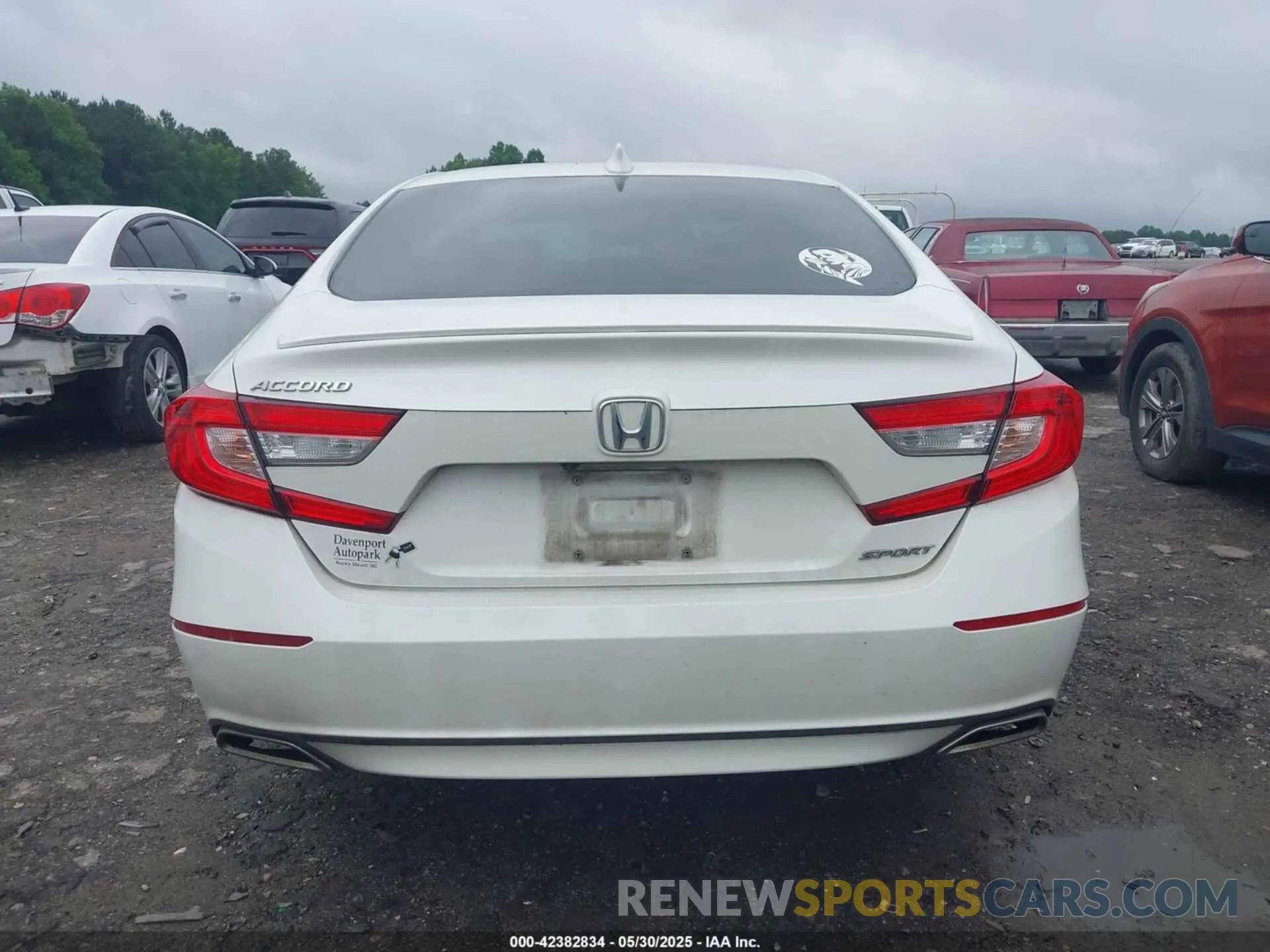 16 fotografías del automóvil dañado 1HGCV1F3XLA141566 HONDA ACCORD 2020