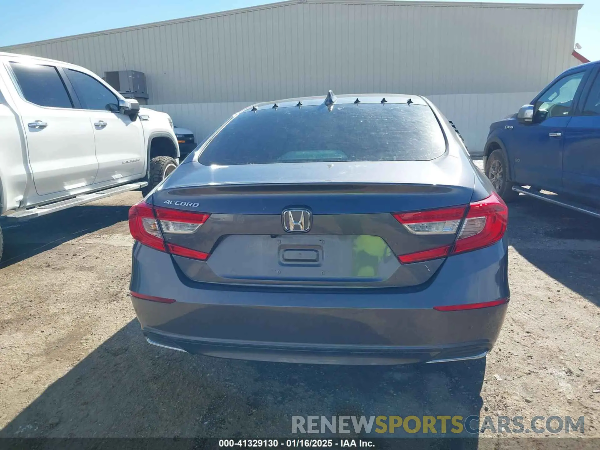 17 fotografías del automóvil dañado 1HGCV1F40LA075733 HONDA ACCORD 2020
