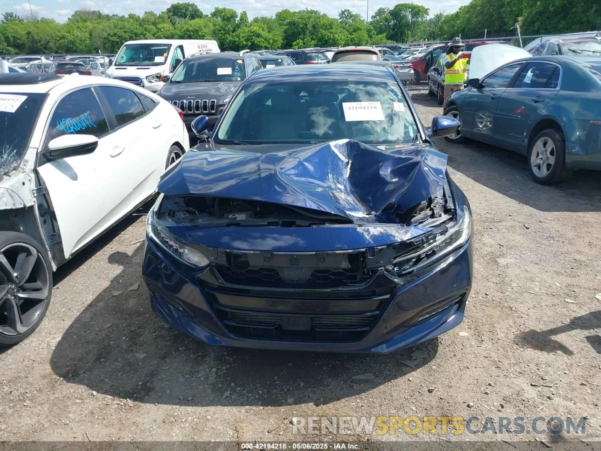 12 fotografías del automóvil dañado 1HGCV1F43LA047912 HONDA ACCORD 2020