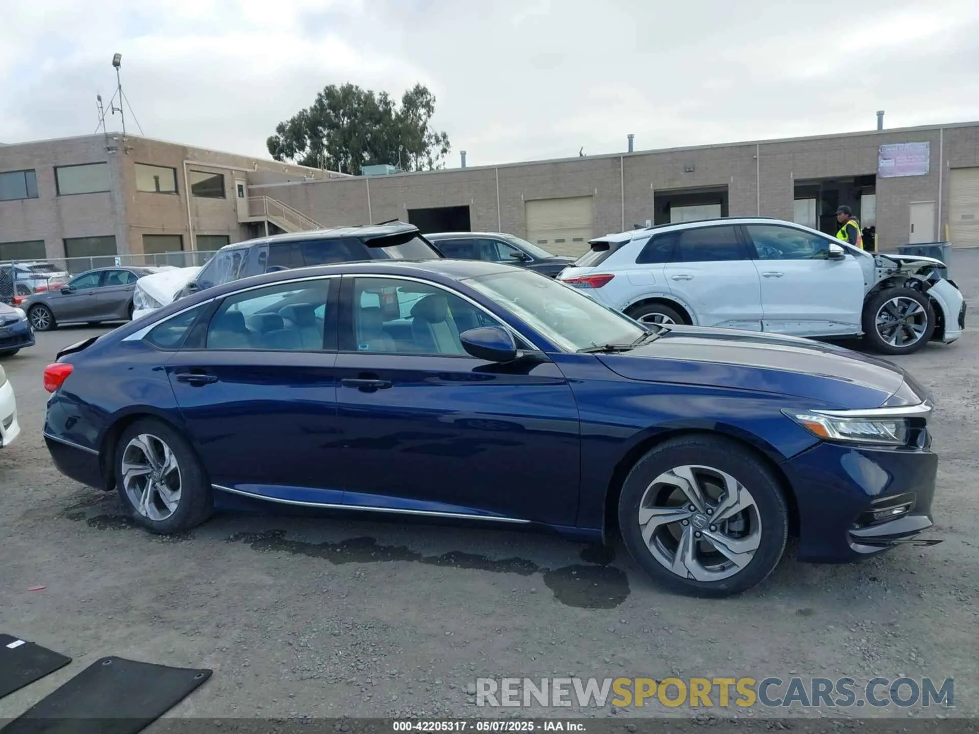 14 fotografías del automóvil dañado 1HGCV1F46LA019375 HONDA ACCORD 2020