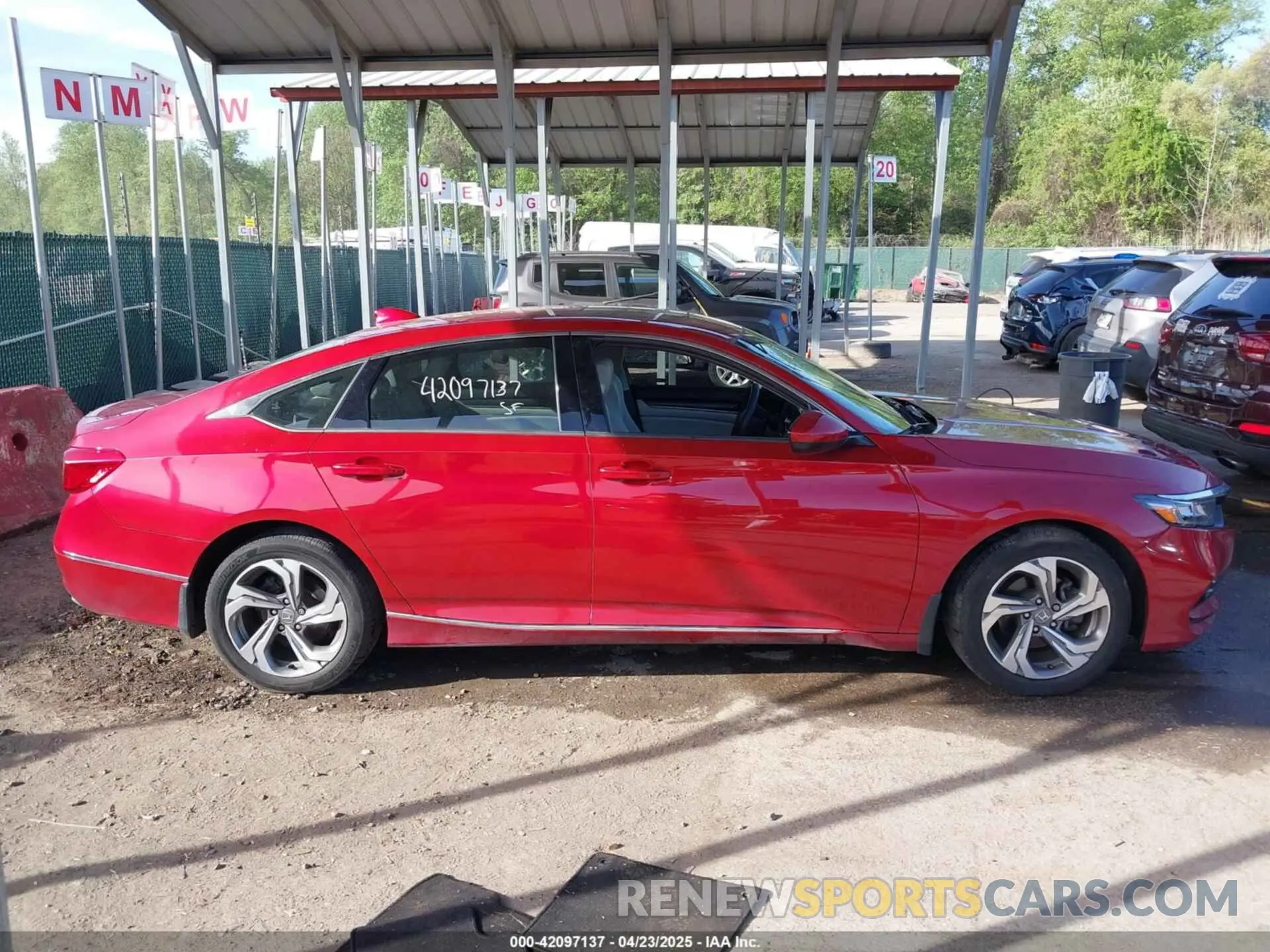 13 fotografías del automóvil dañado 1HGCV1F46LA058516 HONDA ACCORD 2020