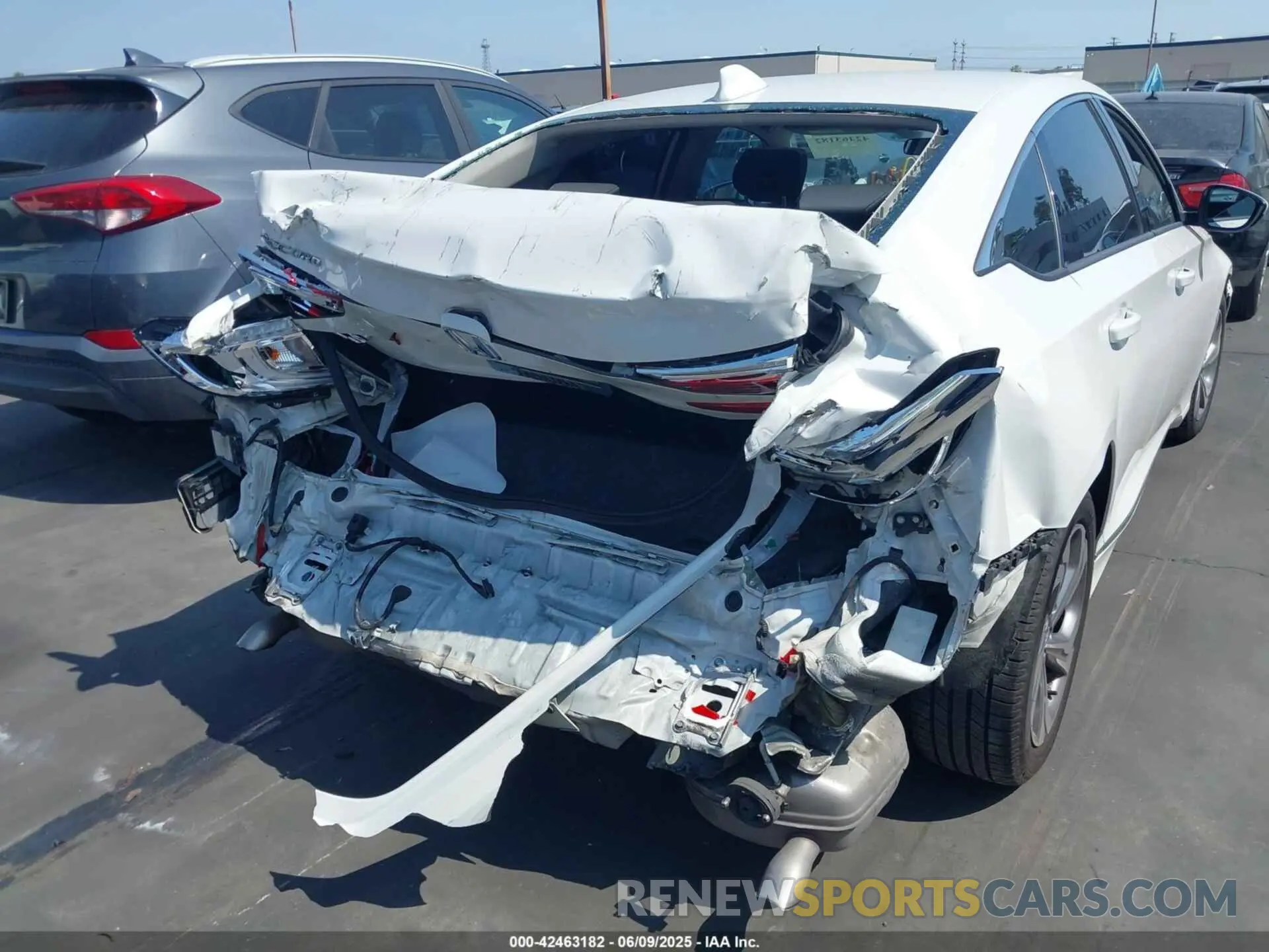 16 fotografías del automóvil dañado 1HGCV1F46LA096781 HONDA ACCORD 2020