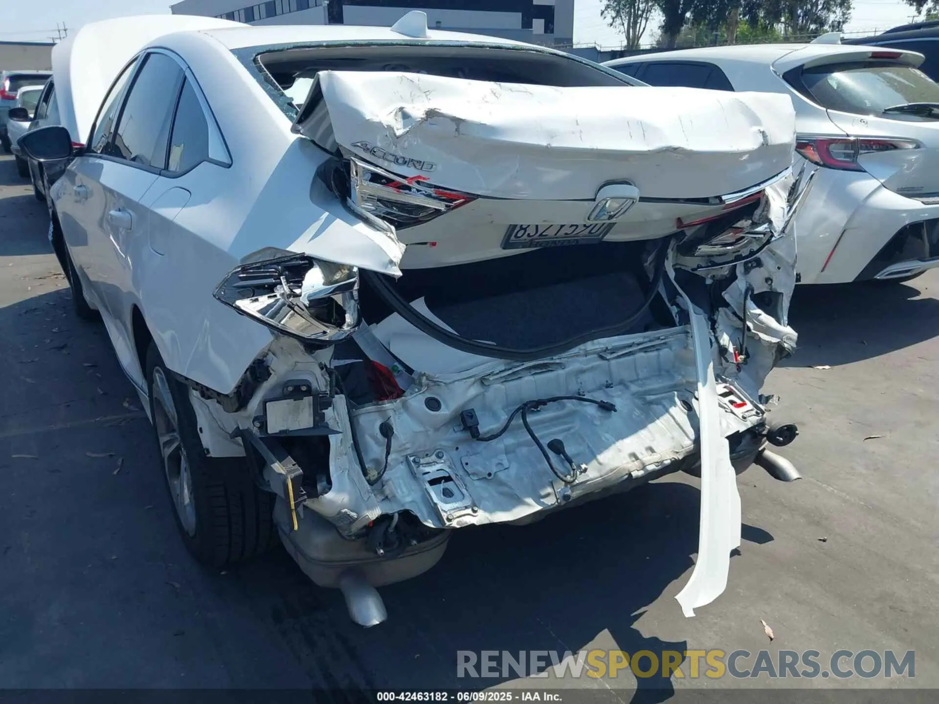 6 fotografías del automóvil dañado 1HGCV1F46LA096781 HONDA ACCORD 2020